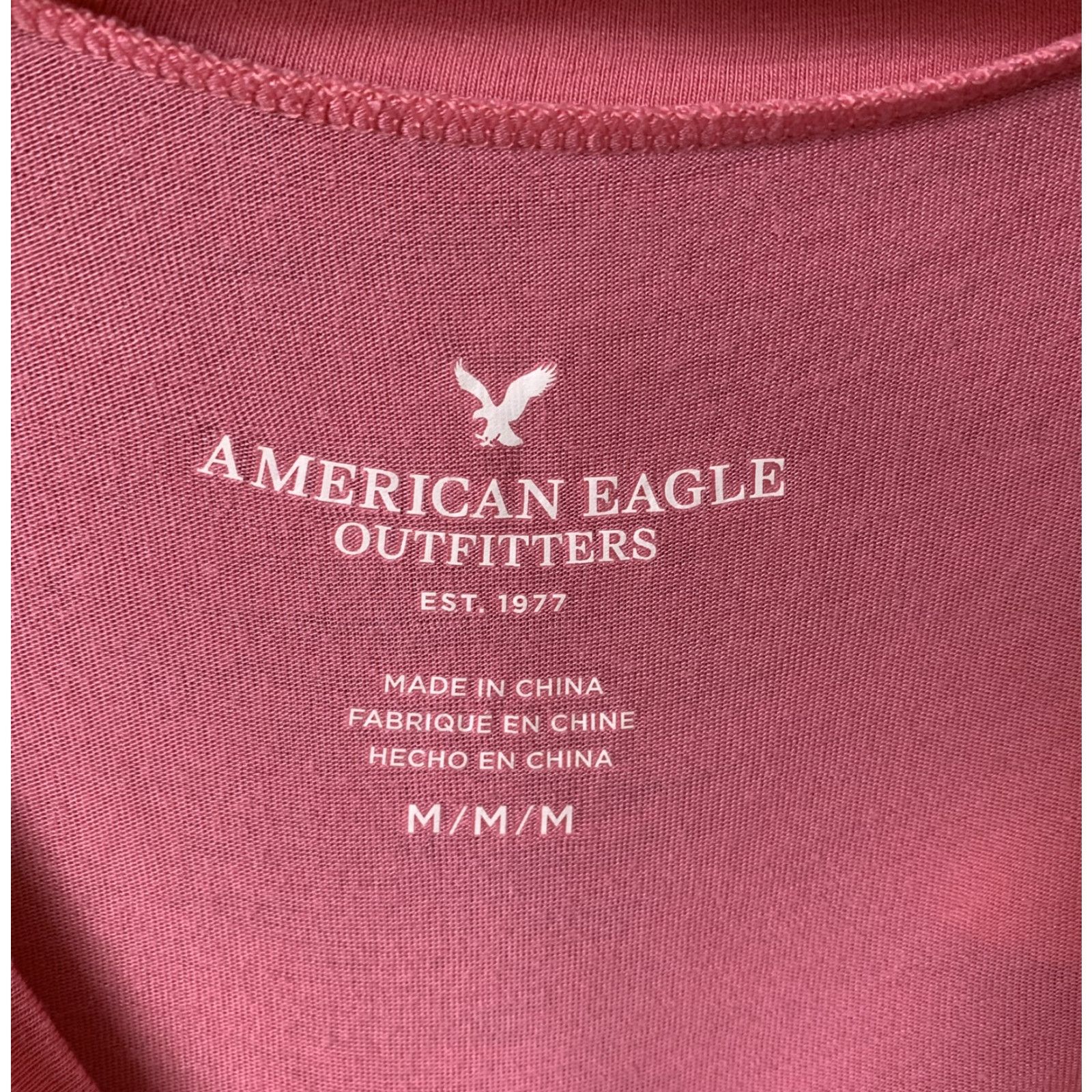 American Eagle Outfitters American Eagle Outfitters T-Shirt Woman's Medium Pink Short Sleeve V-Neck B175 Size M / US 6-8 / IT 42-44 - 3 Thumbnail