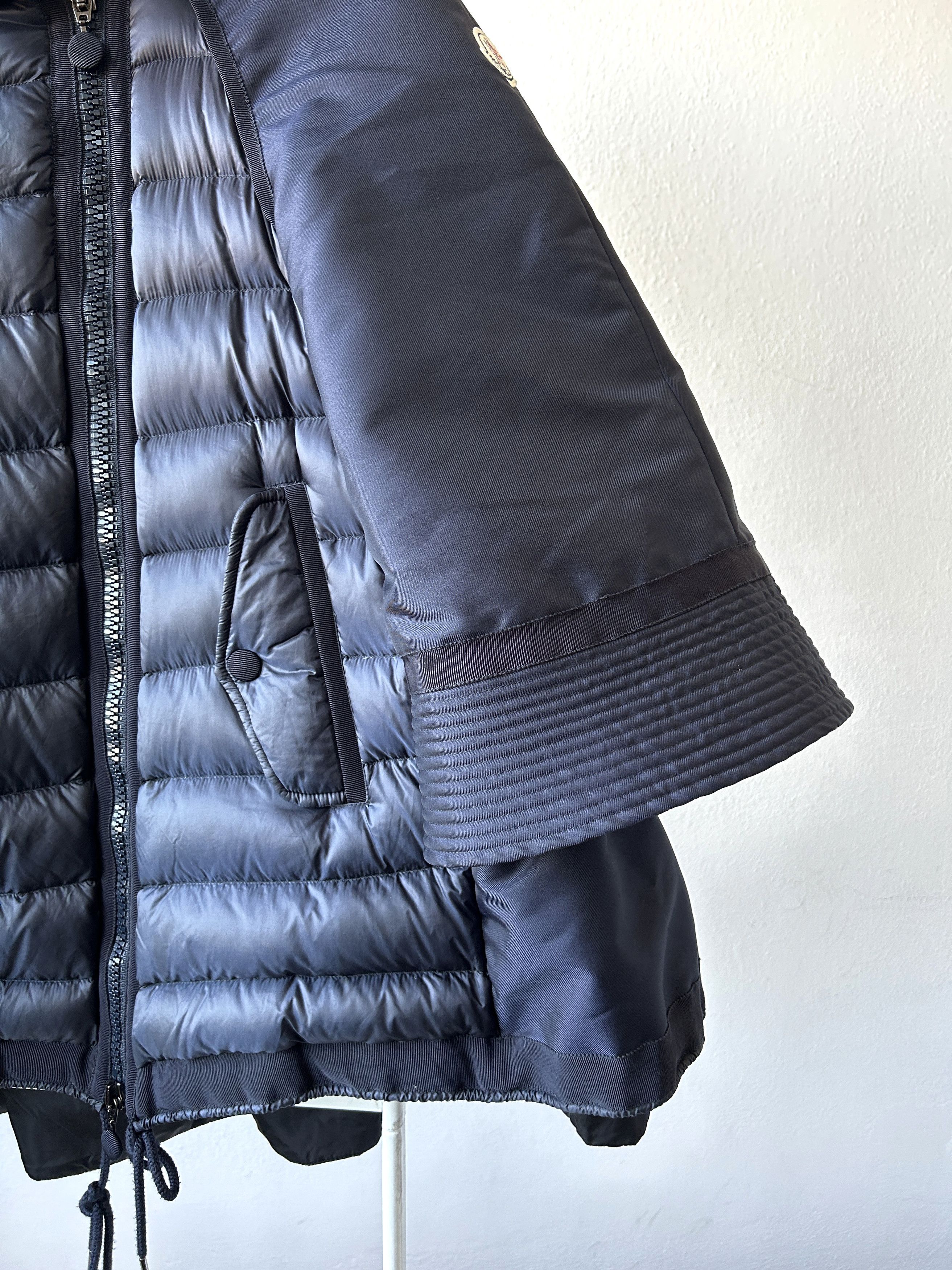 Moncler AW2017 moncler Sophie giubbotto puffer hooded poncho Size L / US 10 / IT 46 - 7 Thumbnail