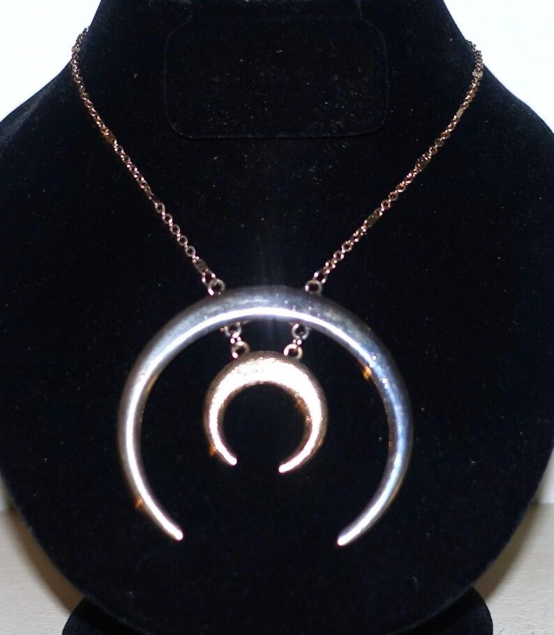 Other Gold Silver Tone Half Moon Chain Necklace 19" Size ONE SIZE - 3 Thumbnail