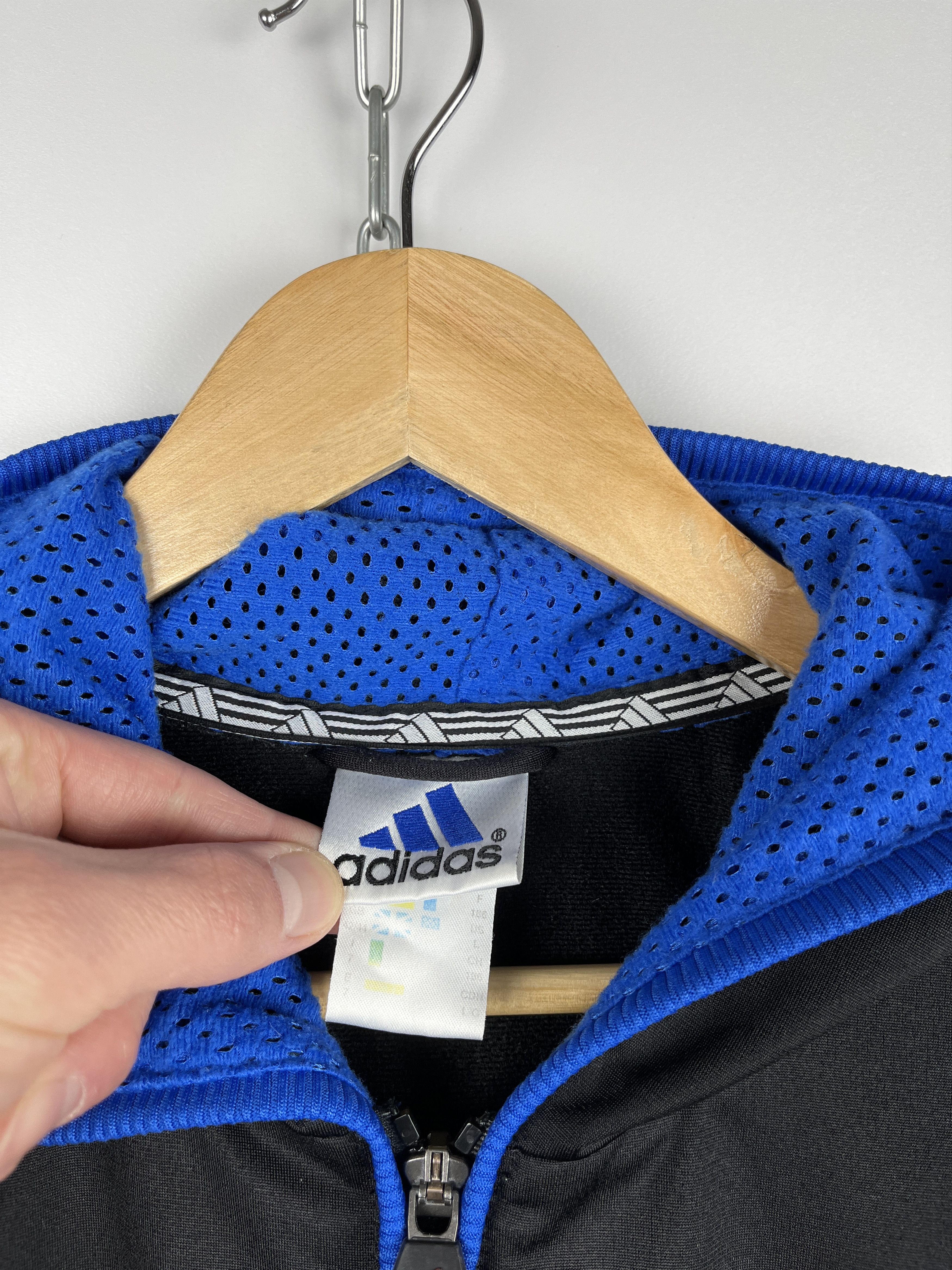 Adidas 90's Adidas Big Logo Back Vintage Full Zip Hoodie Size US L / EU 52-54 / 3 - 12 Thumbnail