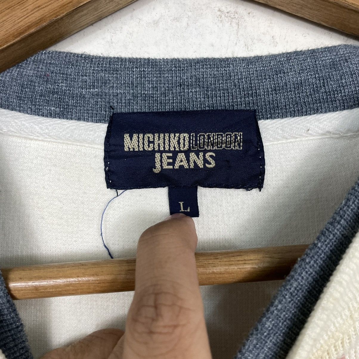 Michiko Koshino London Michiko London Jeans Big Logo Sweatshirt Size US M / EU 48-50 / 2 - 11 Thumbnail