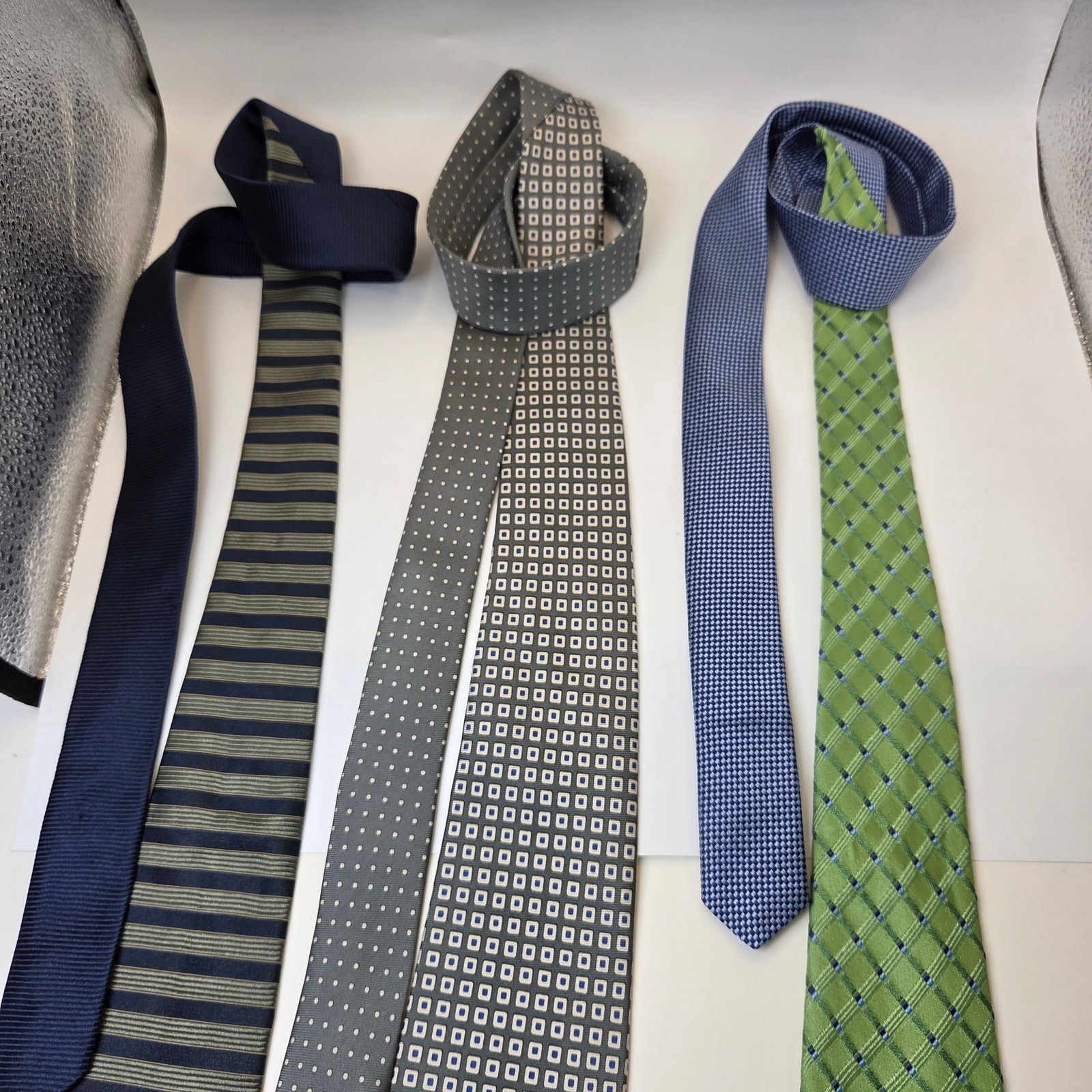 Tommy Hilfiger Tommy Hilfiger Silk Tie Lot Green Blue 3.75 USA Contrast Tip Size ONE SIZE - 8 Thumbnail
