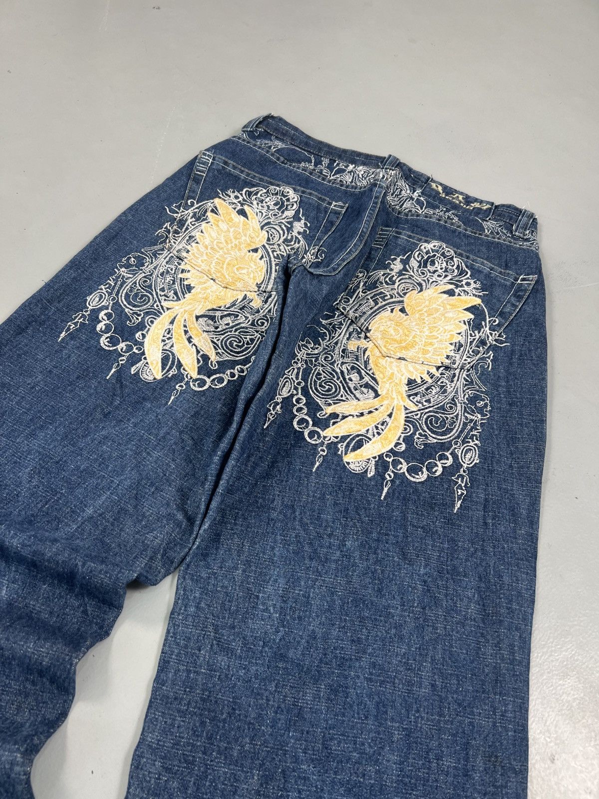 Southpole Vintage raw jeans thread embroidered denim Size US 32 / EU 48 - 3 Thumbnail
