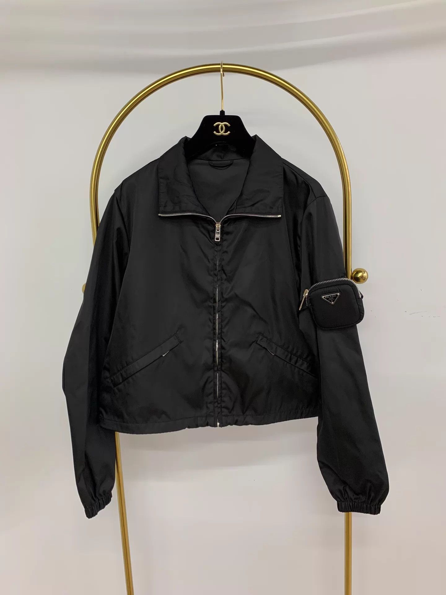 Prada Prada black triangle bag zip-up jacket size 42 new Size M / US 6-8 / IT 42-44 - 1 Thumbnail