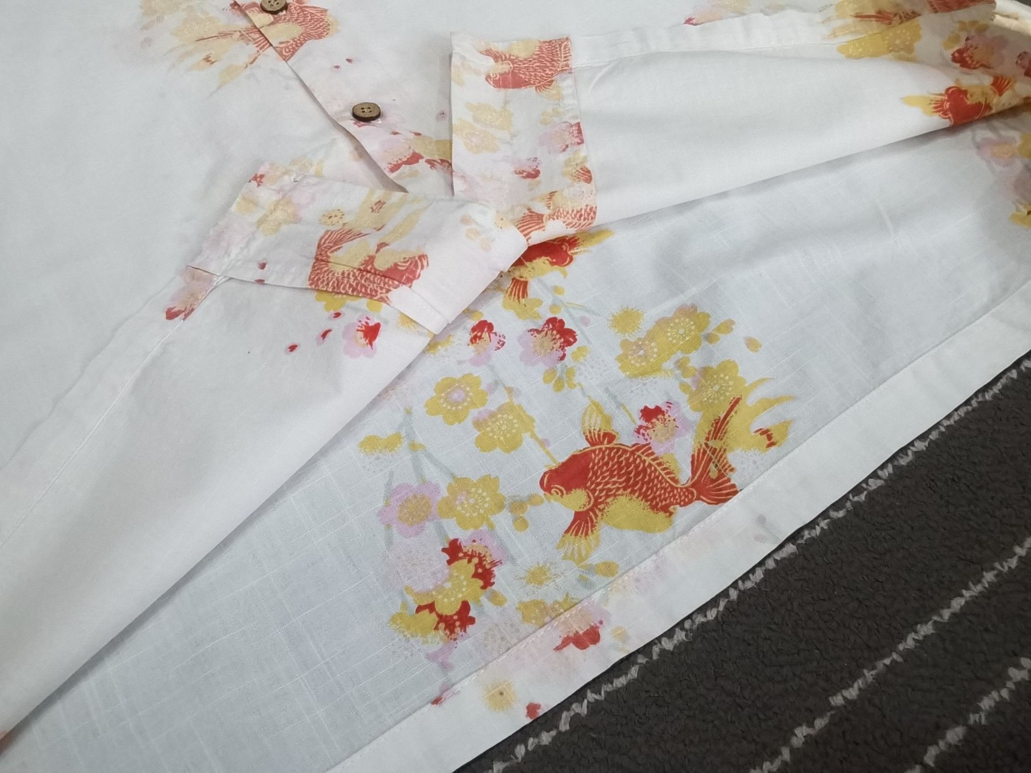 Japanese Brand Vintage Koi fish hawaiaan Japanese L 1993 Size US M / EU 48-50 / 2 - 6 Thumbnail