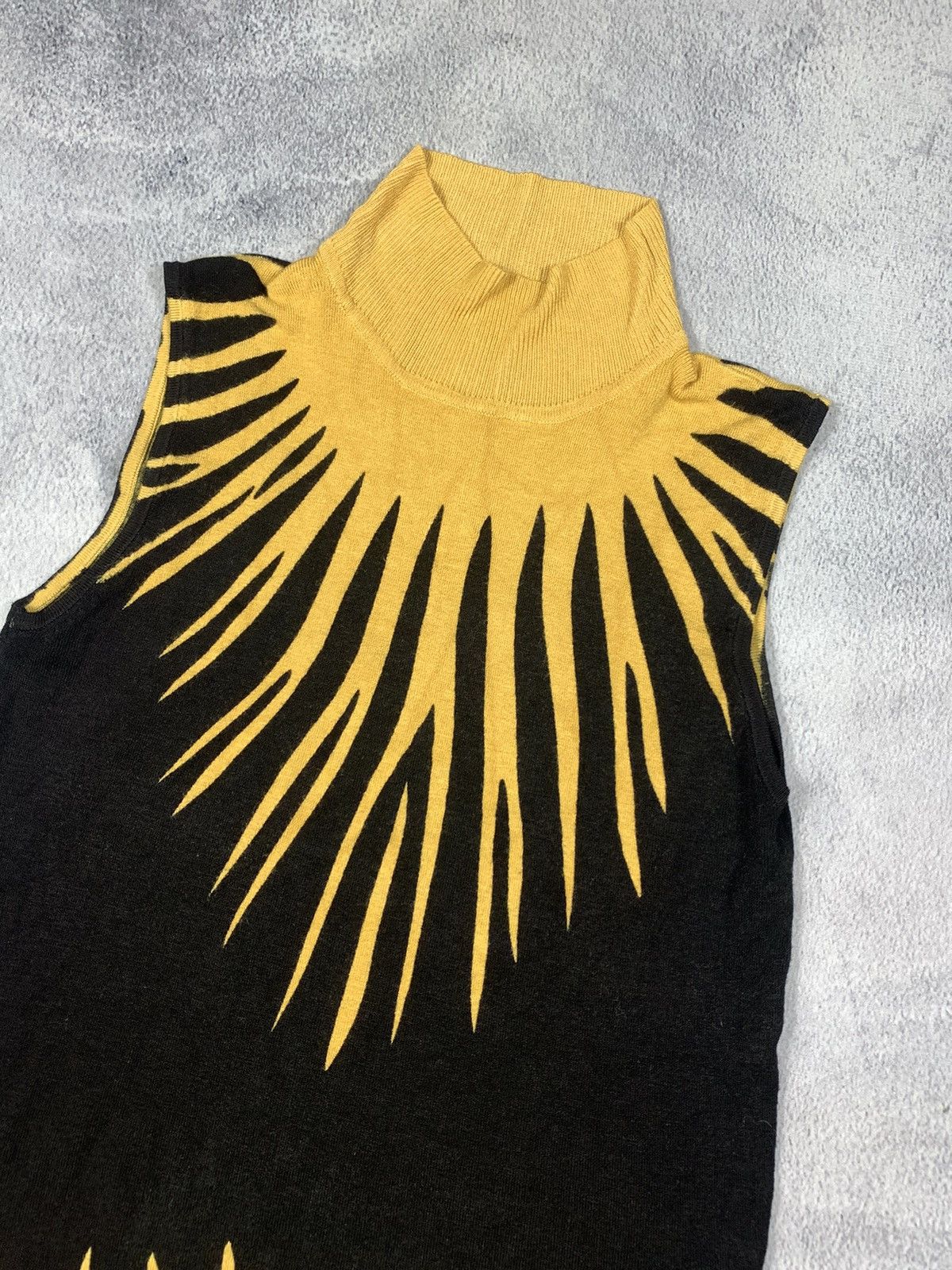 Japanese Brand × Vintage Vintage Y2K Japanese vest oldmoney style streetwear Size M / US 6-8 / IT 42-44 - 2 Thumbnail