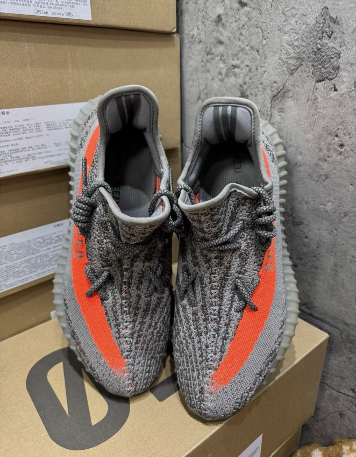 Adidas Adidas Yeezy 350 V2 Grey Orange Static GW1229 K37 Size US 10.5 / EU 43-44 - 7 Thumbnail