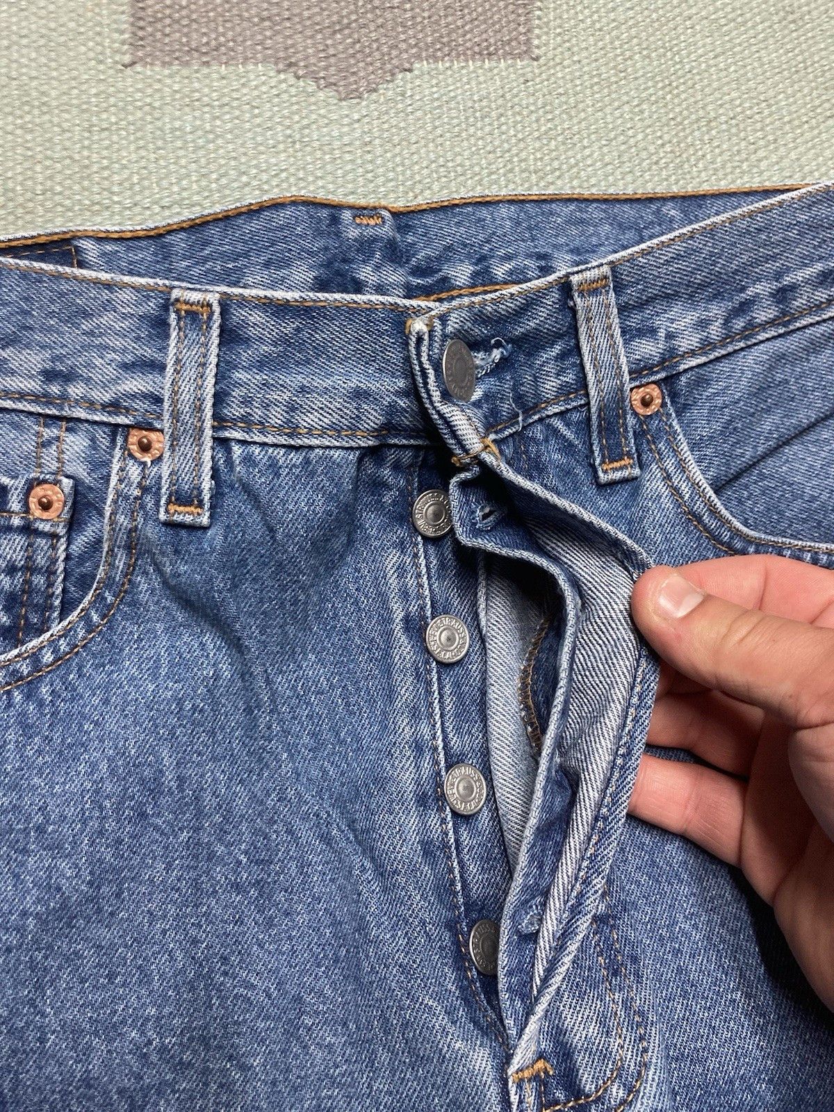 Levi's × Vintage Levi’s 501 xx jeans button fly mediu wash denim Mexico 32x31 Size US 32 / EU 48 - 8 Thumbnail