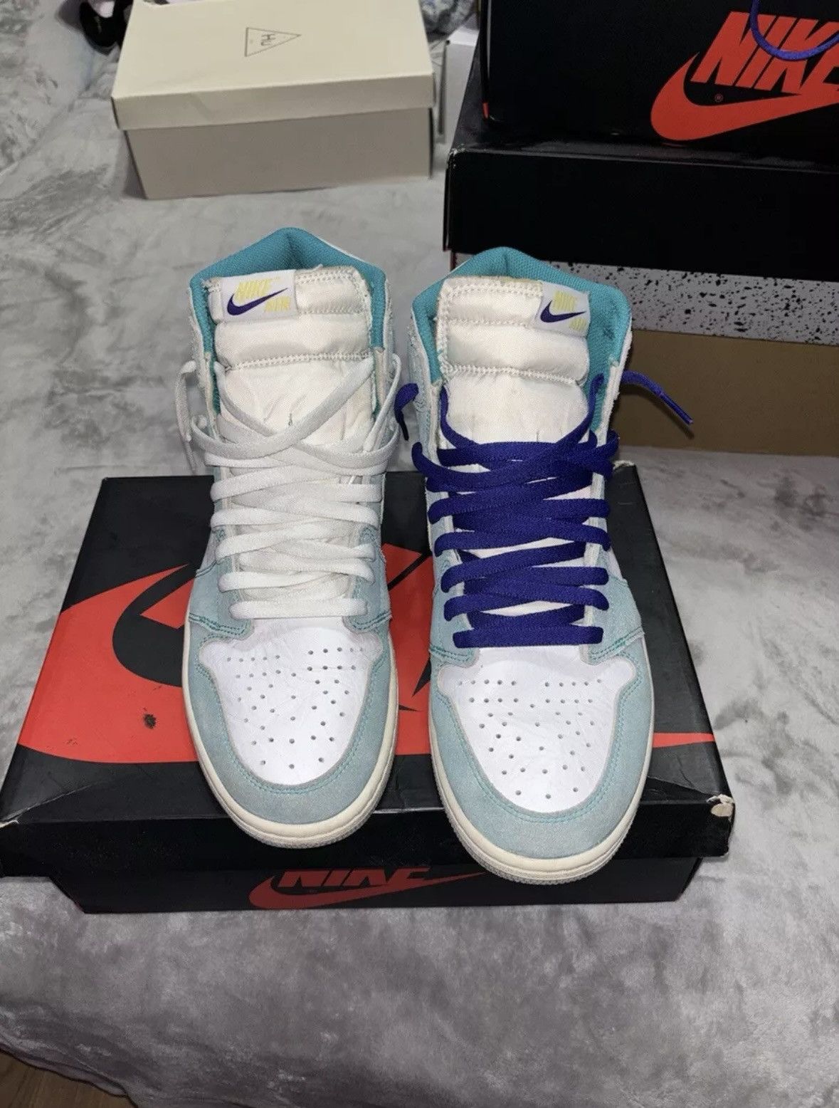 Jordan Brand × Nike Jordan 1 “Turbo Green” Size US 11 / EU 44 - 2 Thumbnail