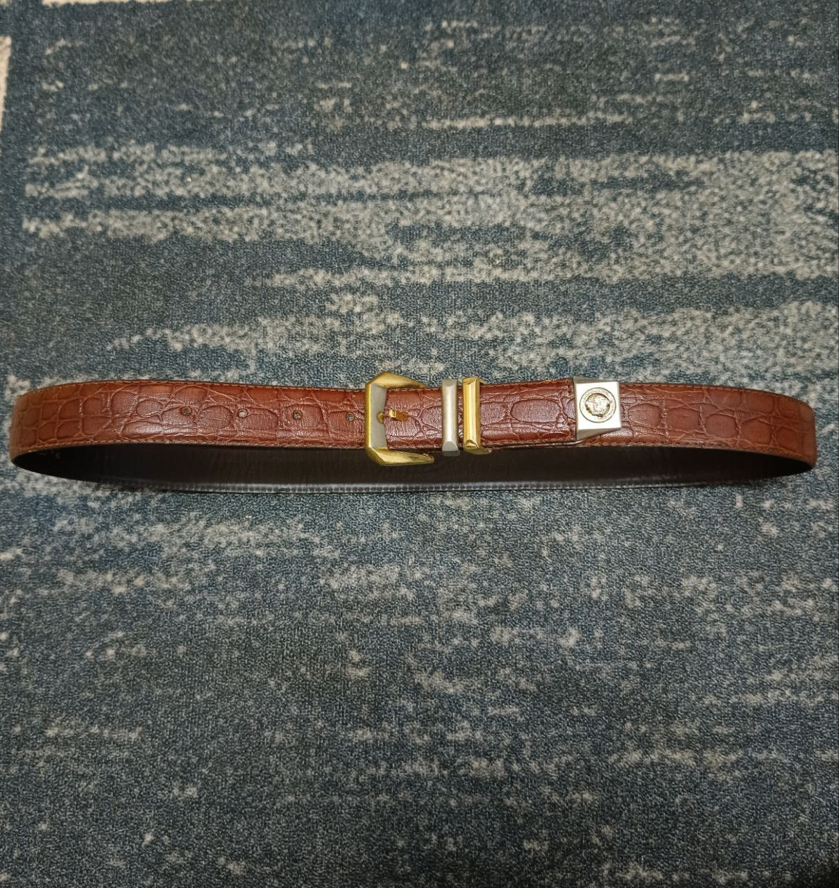 Leather × Versace OG🔥GIANNI VERSACE LEATHER MADE IN ITALY Size ONE SIZE - 2 Thumbnail