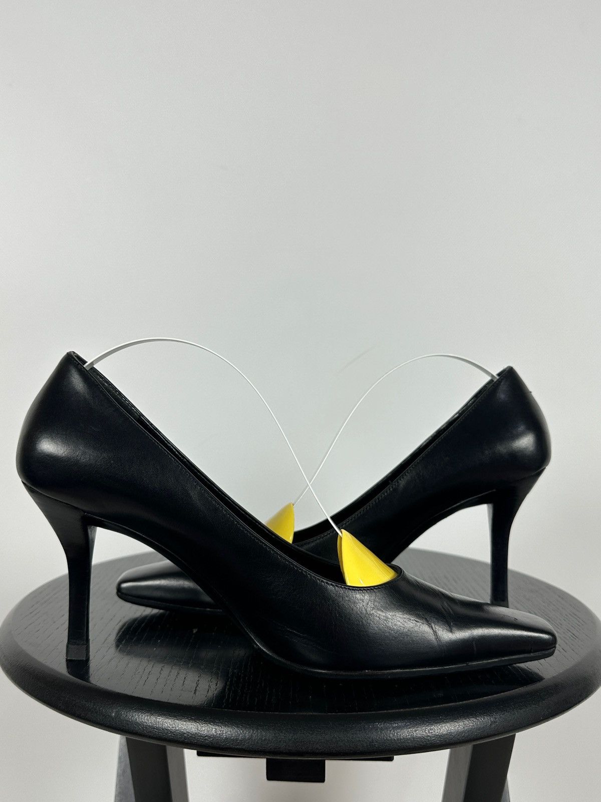 Gucci Vintage Gucci Leather Square Toe Gold Logo Heels Pumps Size US 7 / IT 37 - 9 Thumbnail