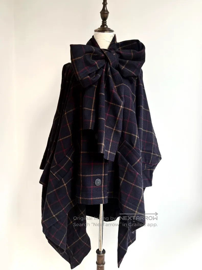 Vivienne Westwood Vivienne Westwood Blue Plaid Bow Scarf Cloak Coat Size XS / US 0-2 / IT 36-38 - 1 Thumbnail
