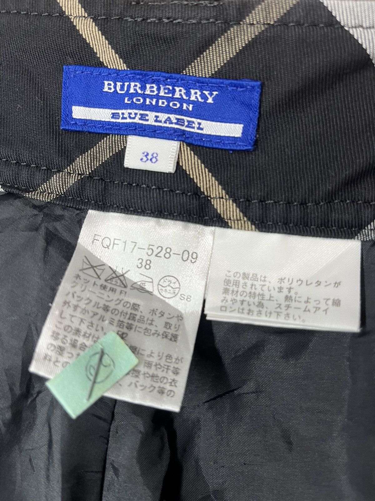 Burberry Authentic Burberry Blue Label Wool Short Pant Size 30" / US 8 / IT 44 - 7 Thumbnail