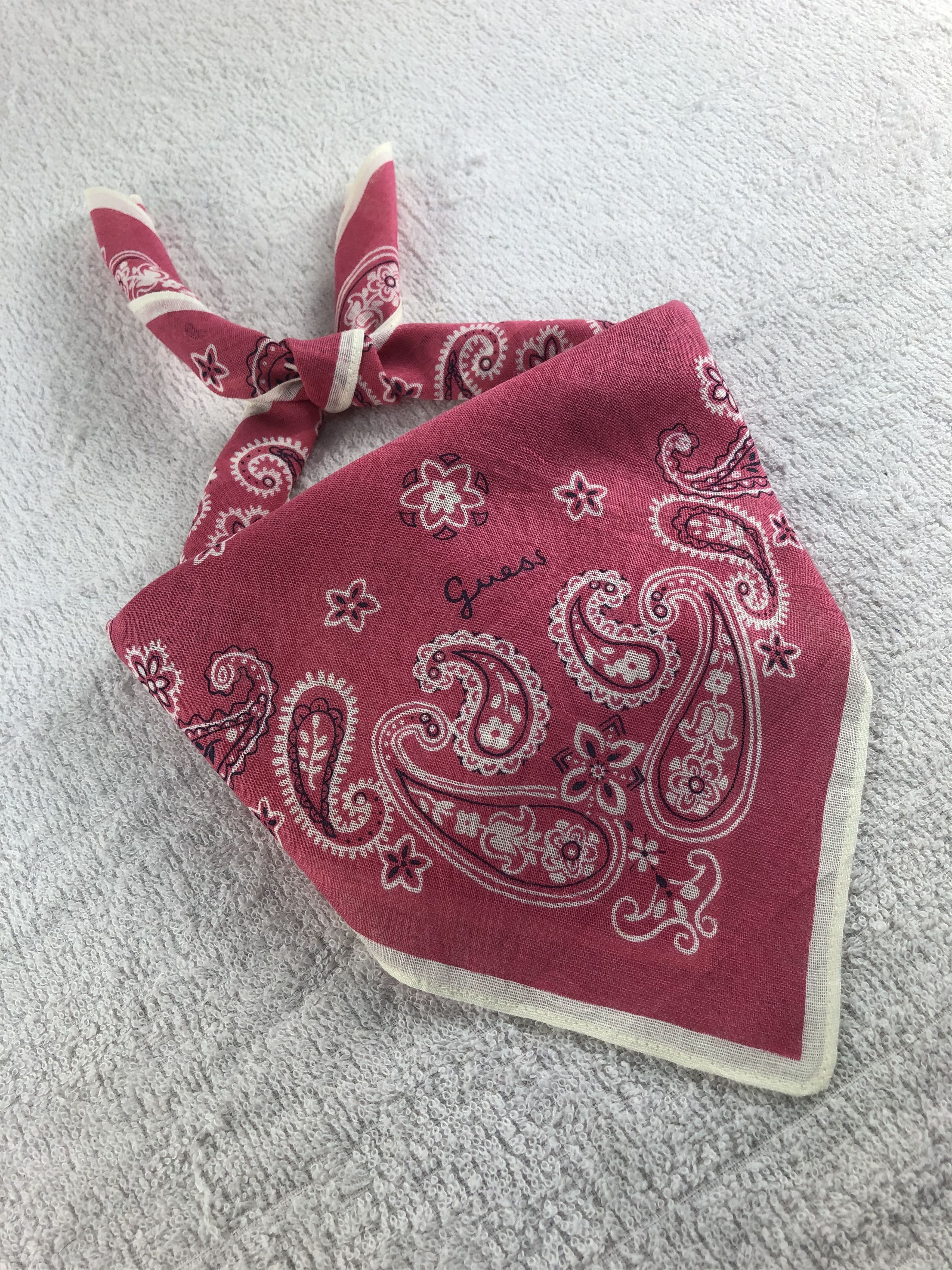 Guess Guess Paislee Handkerchief / Bandana / Neckerchief C233 Size ONE SIZE - 2 Thumbnail