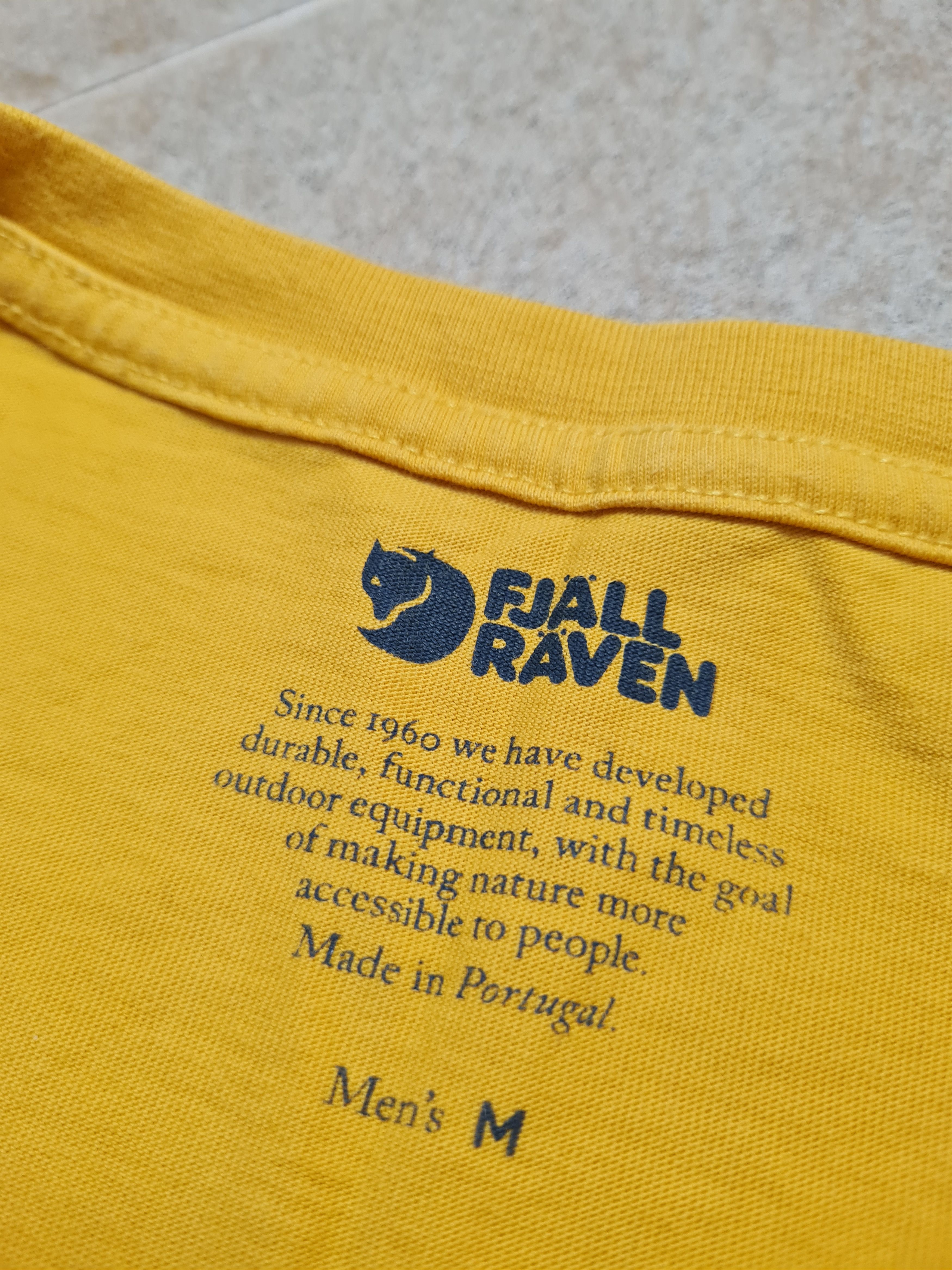 Fjallraven T-Shirt Fjallraven Yellow Mountain Logo Top Vintage Shirt Size US M / EU 48-50 / 2 - 14 Thumbnail