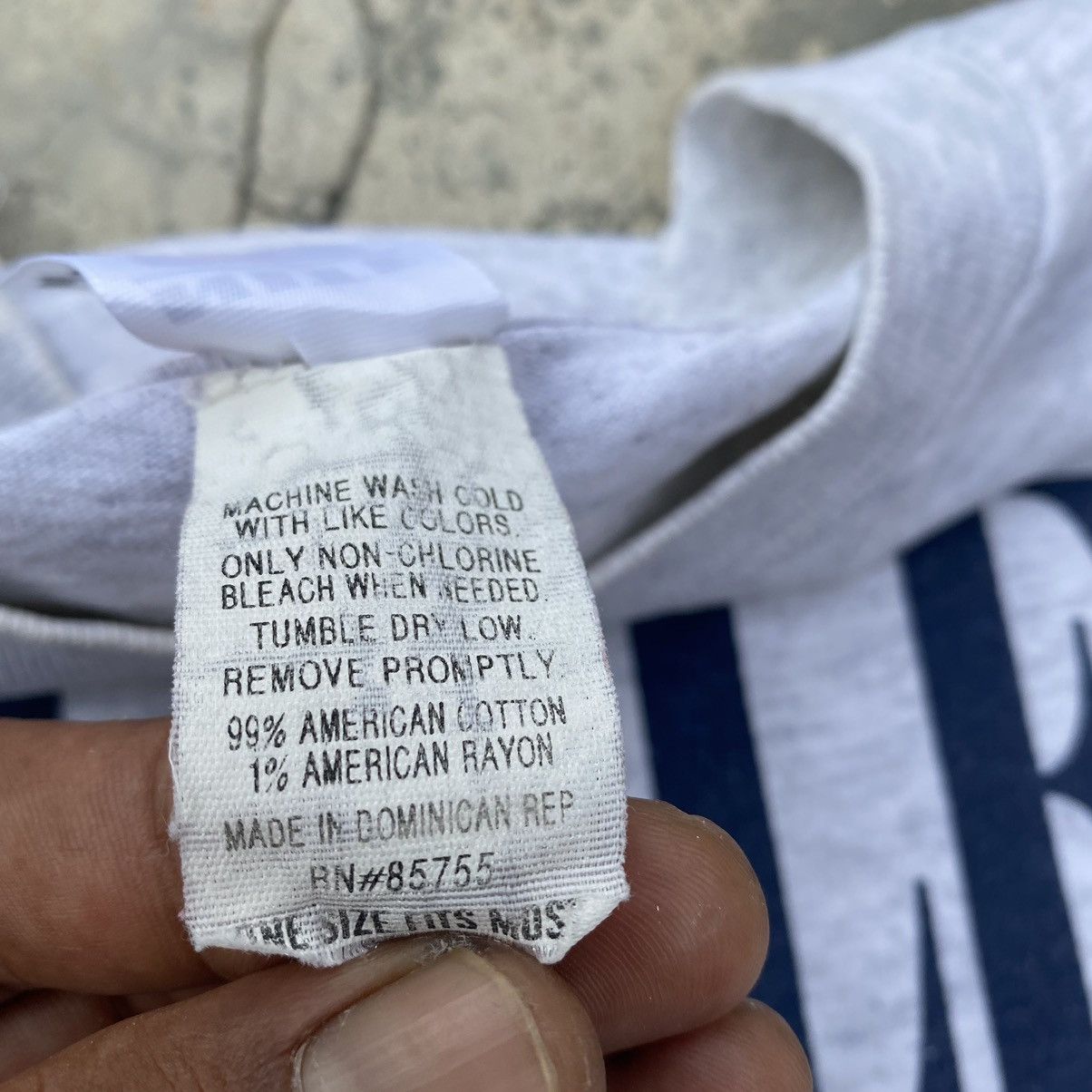 Vintage 1993 Sleepless In Seattle tee Size US XL / EU 56 / 4 - 6 Thumbnail