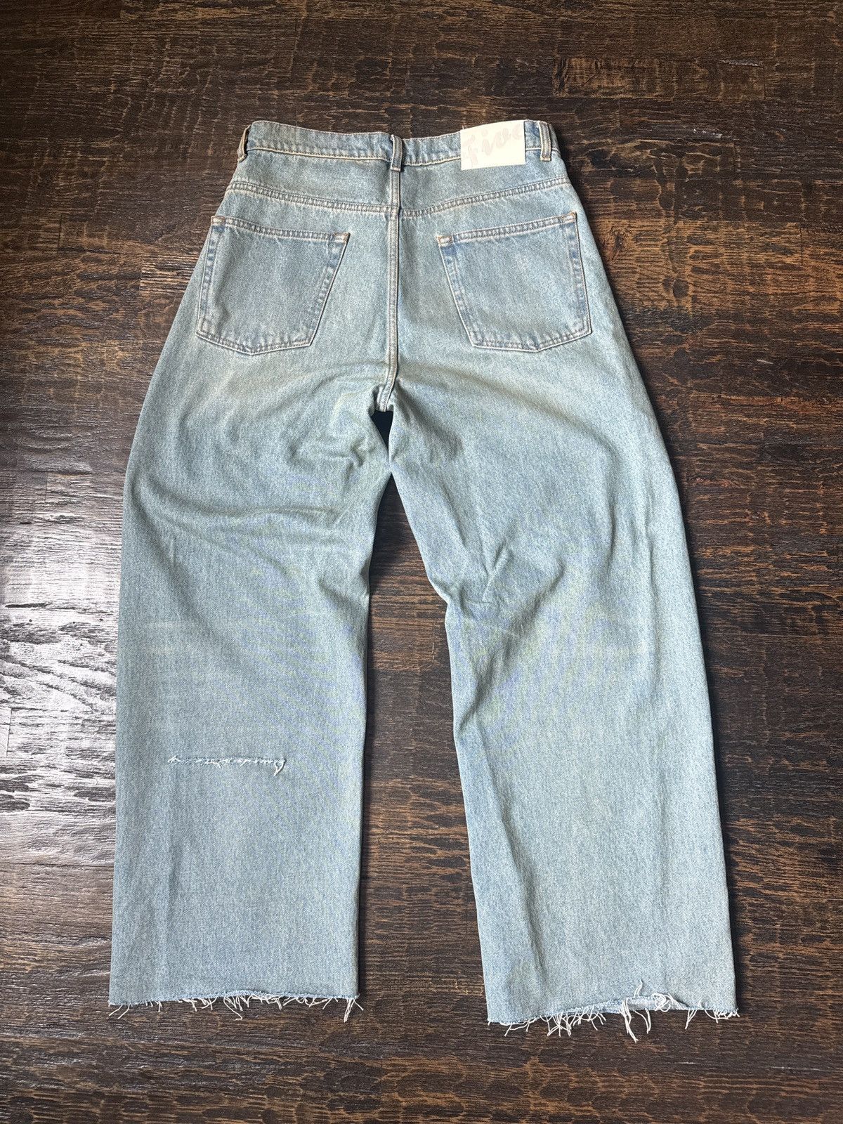 FiveFourFive Fivefourfive limited edition distressed baggy jeans Size US 30 / EU 46 - 2 Thumbnail
