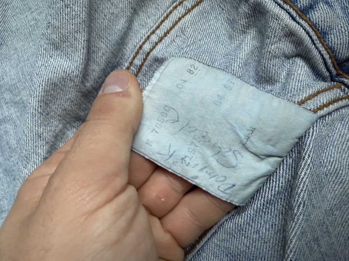 Levi's × Levi's Vintage Clothing × Vintage Vintage Levi’s Washed Denim Jacket 90’s Size US M / EU 48-50 / 2 - 5 Thumbnail
