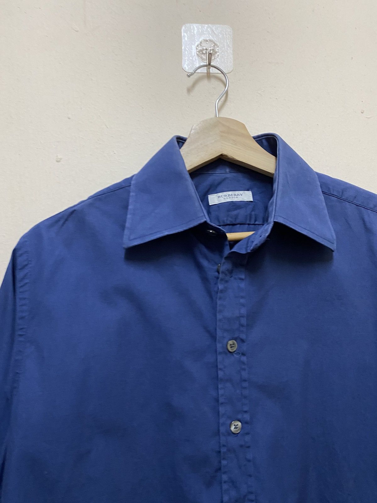 Burberry Plain Burberry London Button Up Shirt Size US M / EU 48-50 / 2 - 3 Thumbnail
