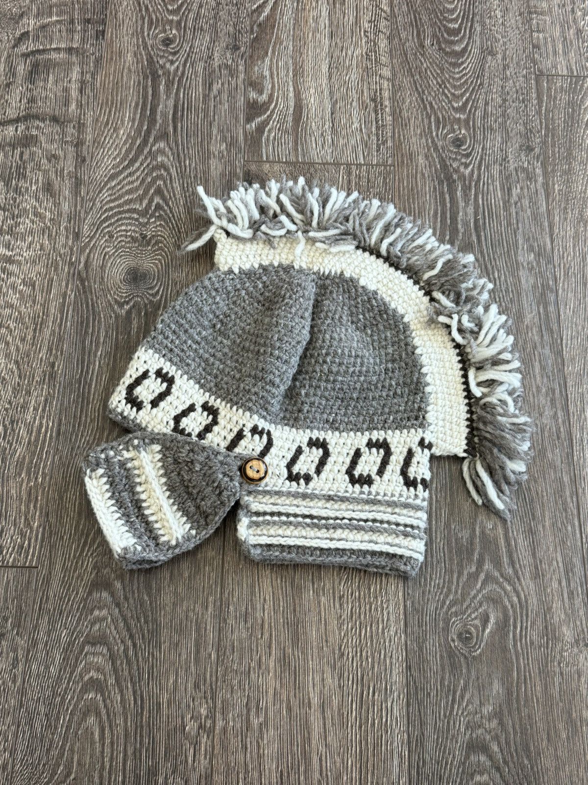 Handmade × Vintage Handmade Knights Helmet Beanie Size ONE SIZE - 2 Thumbnail