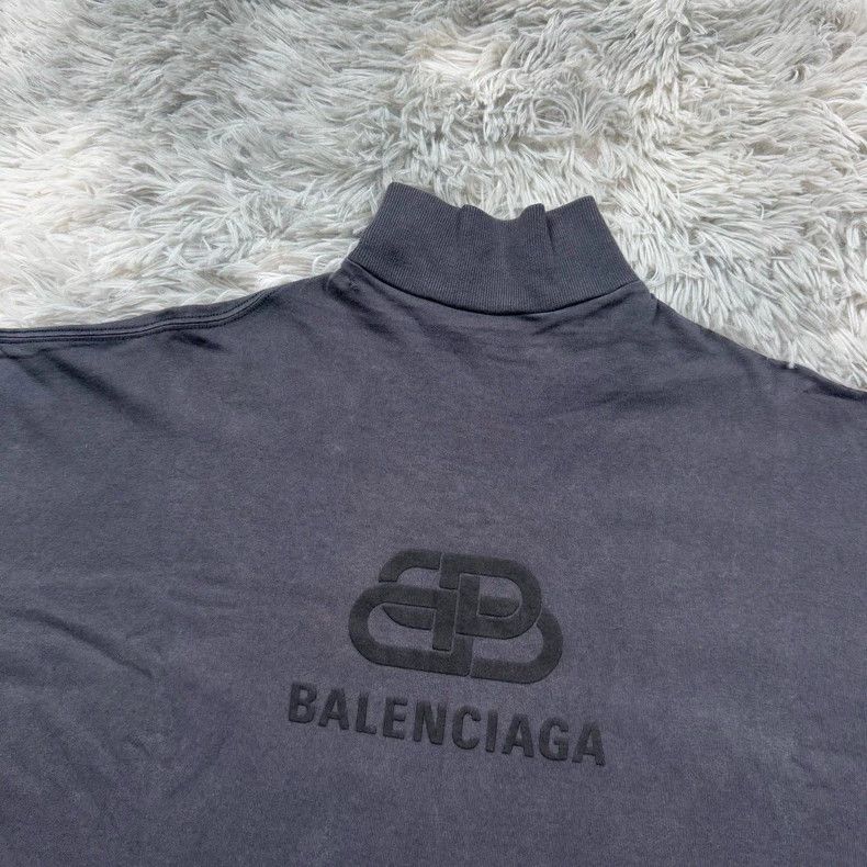 Balenciaga Balenciaga Lock long sleeve Size US XS / EU 42 / 0 - 2 Thumbnail