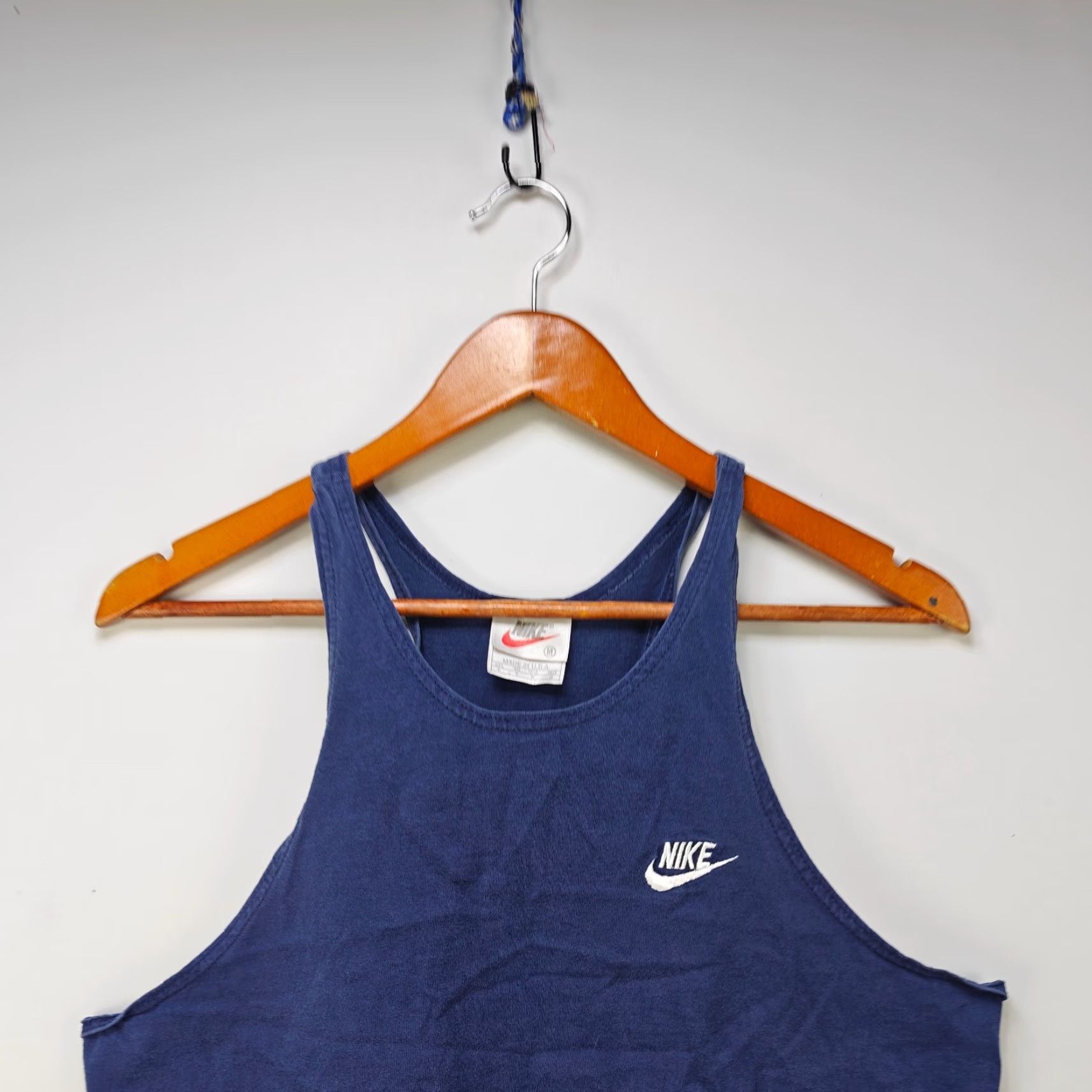Nike VINTAGE Nike Gym Tank Top Shirt Mens M Blue 90s Size US M / EU 48-50 / 2 - 2 Thumbnail