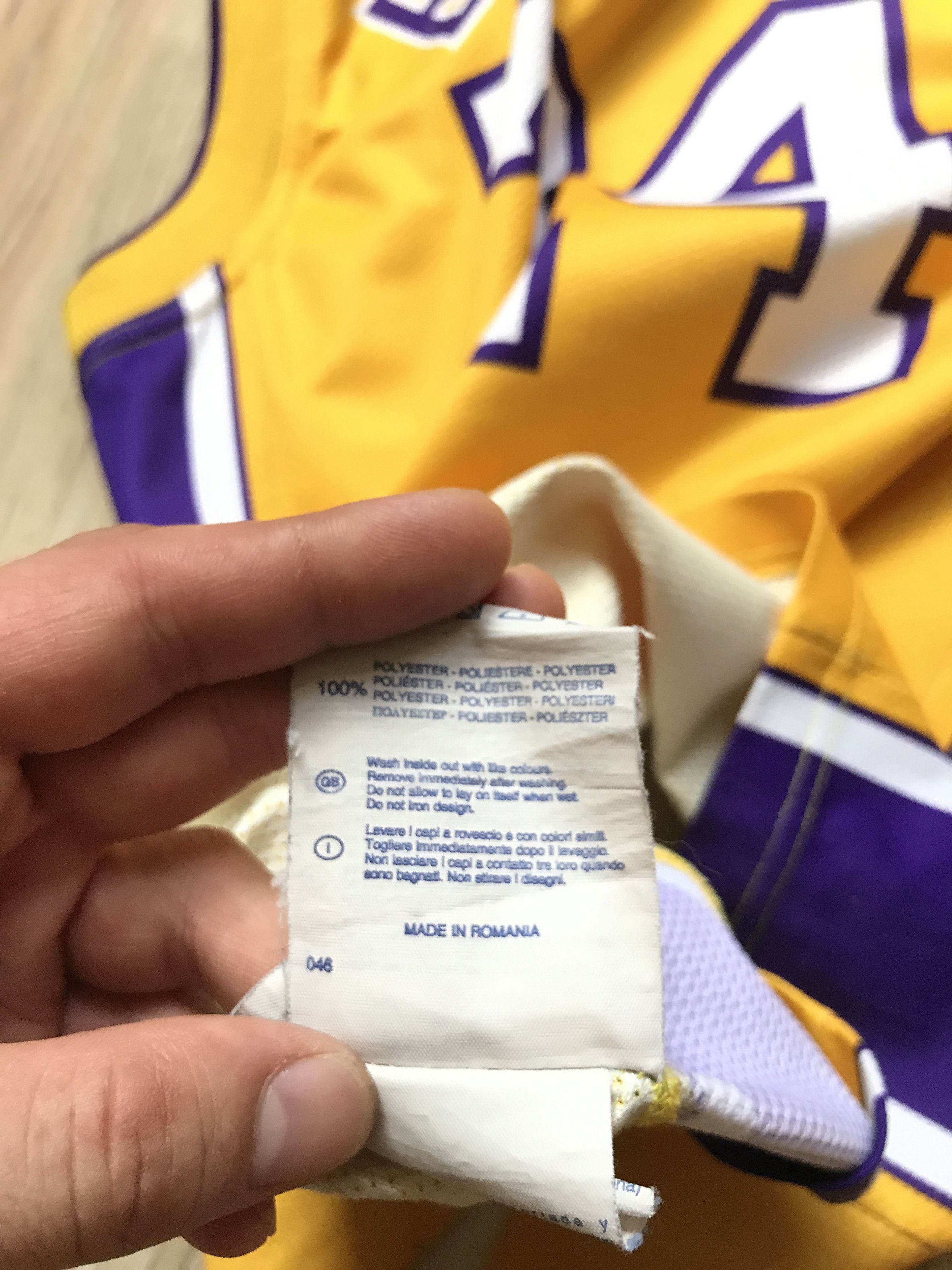 Champion × NBA × Vintage Vintage Champion Los Angeles Lakers Kids Kobe Bryant #24 Size US XXS / EU 40 - 7 Thumbnail