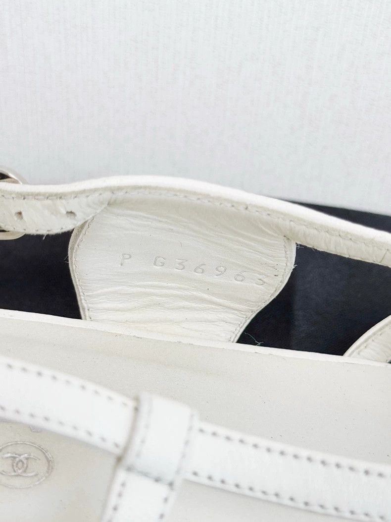 Chanel Chanel White and Black Slingback Flats -2505 Size US 7 / IT 37 - 6 Thumbnail