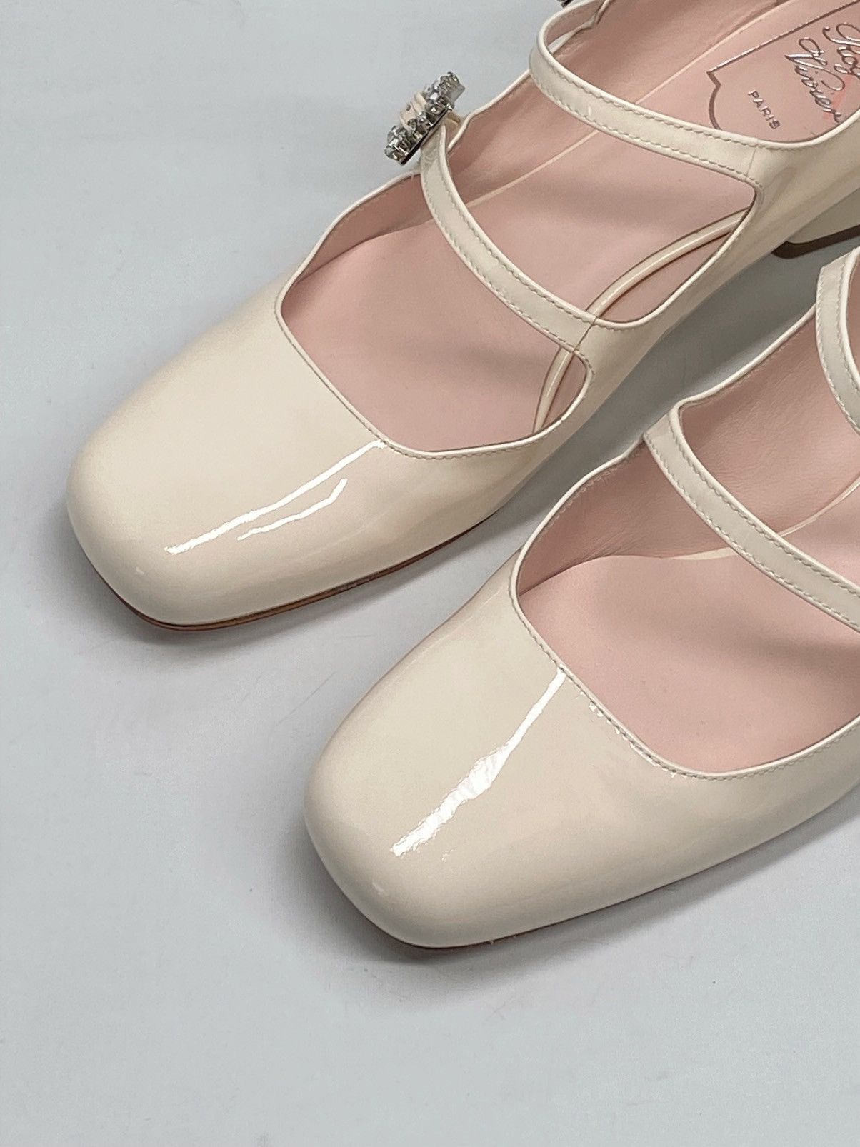 Celine Roger Vivier Très Vivier Babies patent leather flats size 37 Size US 7 / IT 37 - 8 Thumbnail