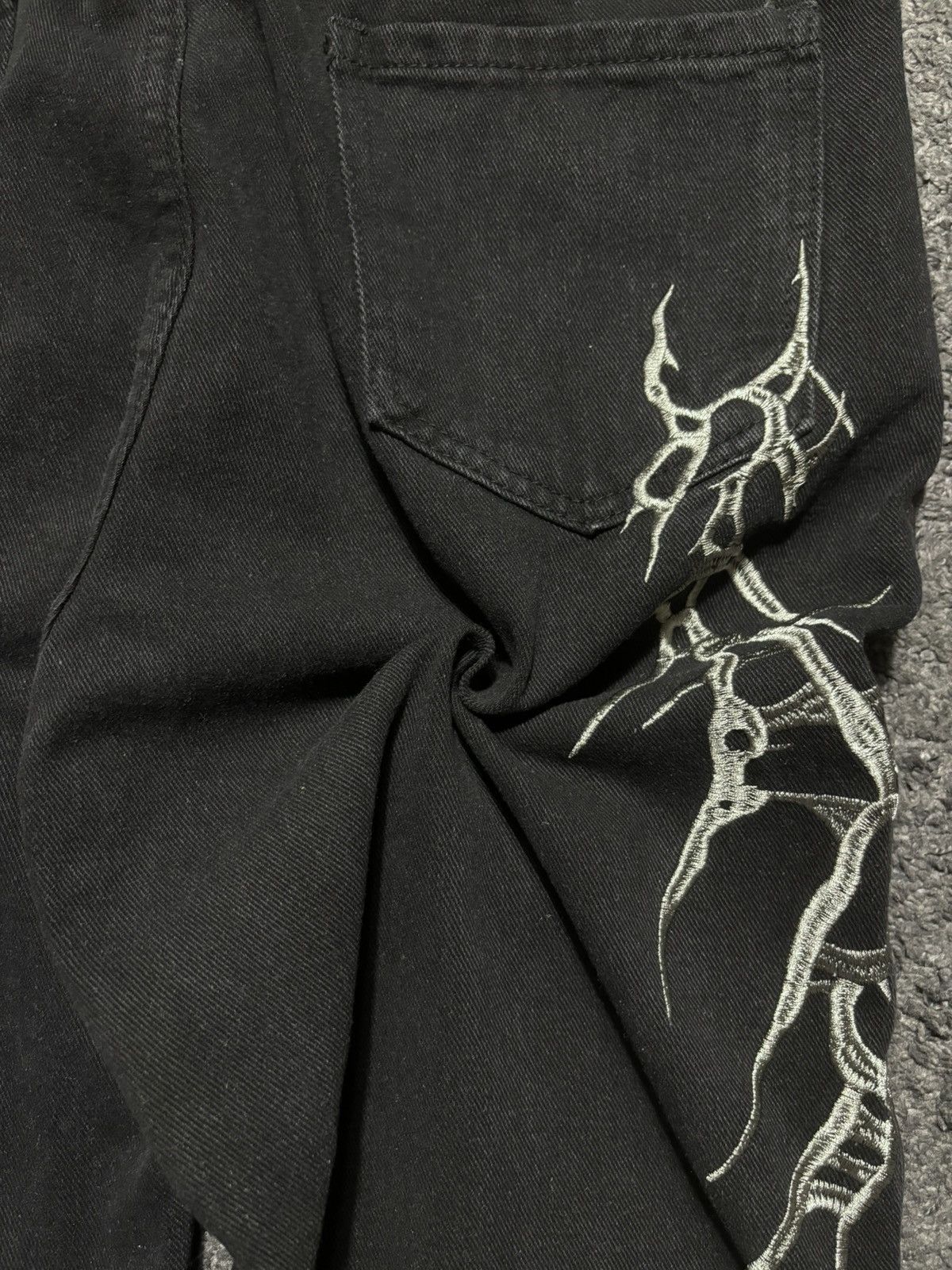Jean × Vintage Vintage streetwear very rare spike silver flared black jeans Size US 34 / EU 50 - 17 Thumbnail