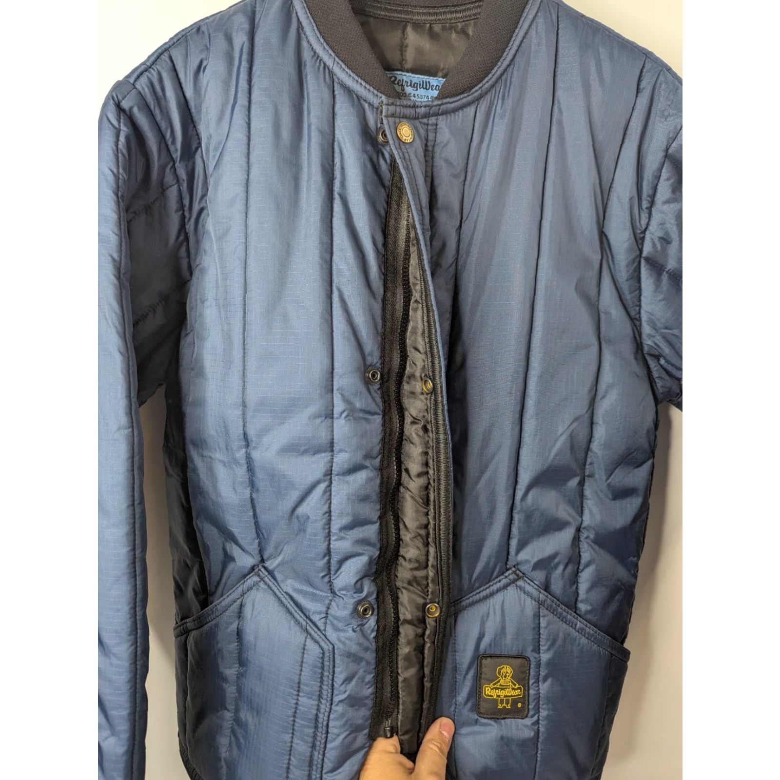 Refrigiwear RefrigiWear Jacket Workwear M Blue Fiberfill Insulated Nylon Zip Short 0525R Mens Size US M / EU 48-50 / 2 - 4 Thumbnail