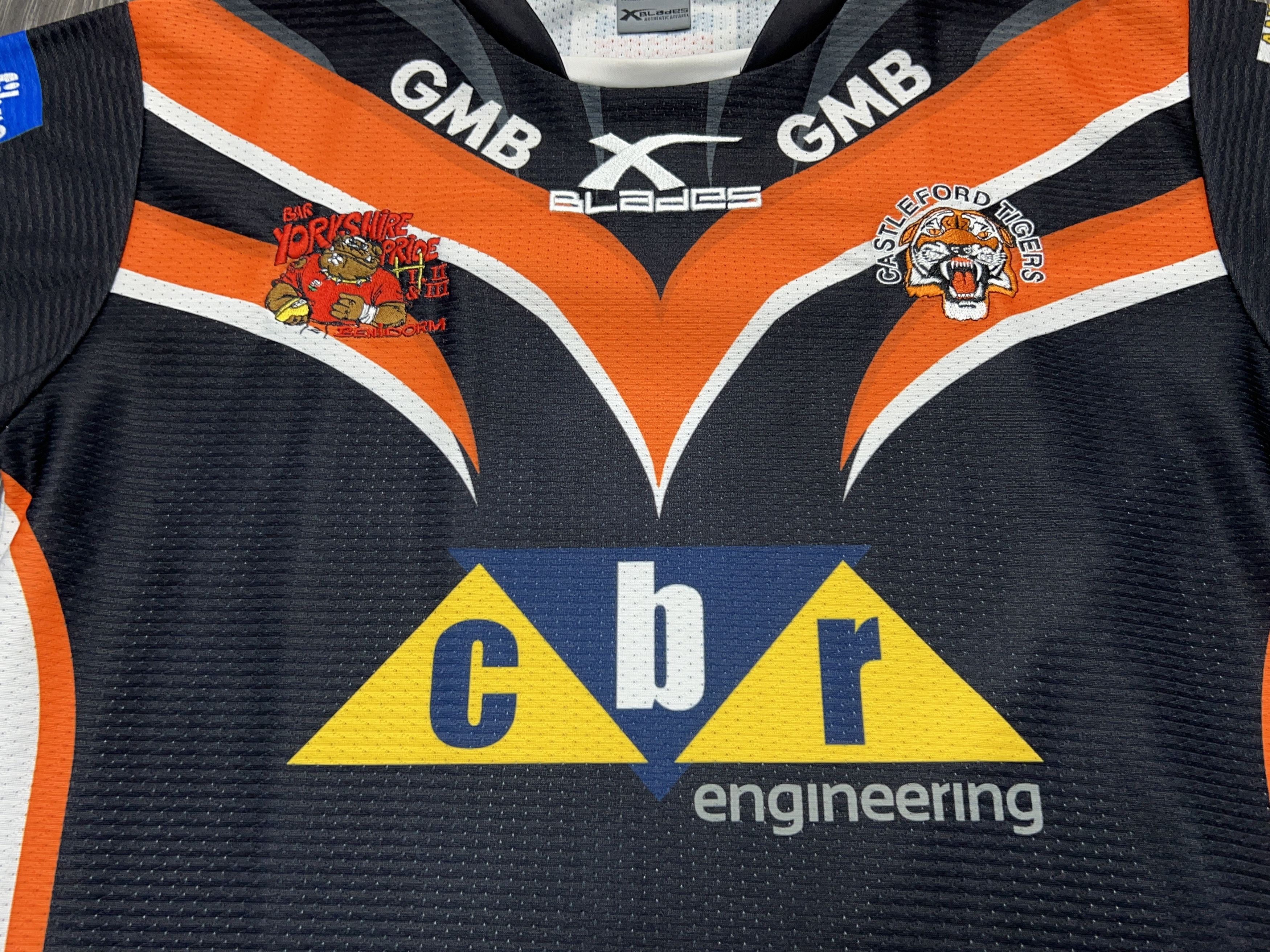 Gear for Sports XBlades Castleford Tigers Rugby League England Jersey Shirt Size US M / EU 48-50 / 2 - 2 Thumbnail