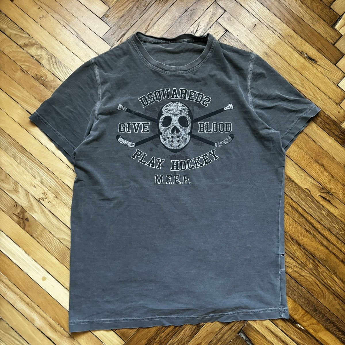 Dsquared2 Dsquared2 avavant-garde punk T-shirt Ye Y2K Size US M / EU 48-50 / 2 - 2 Thumbnail