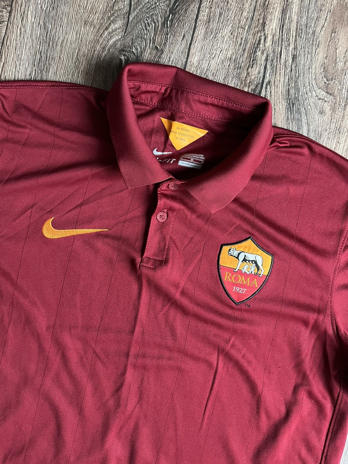 Nike AS Roma Nike Home Soccer Shirt Football Jersey 2014 2015 Size US M / EU 48-50 / 2 - 2 Thumbnail