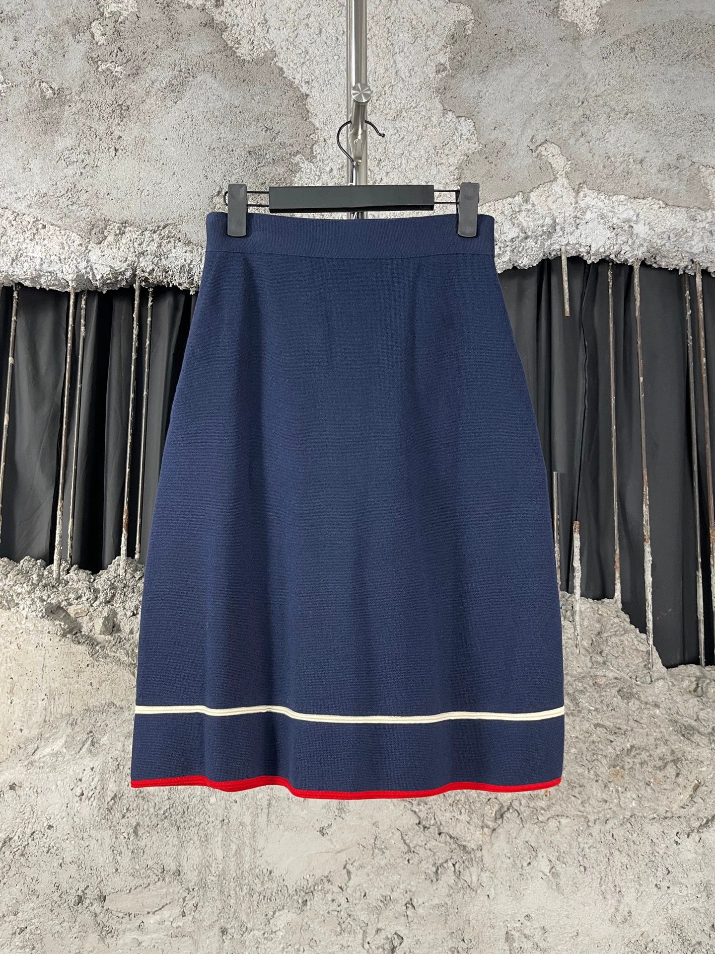 Gucci Gucci Women's Knit Skirt Size XS Size 25" / US 0 / IT 36 - 2 Thumbnail