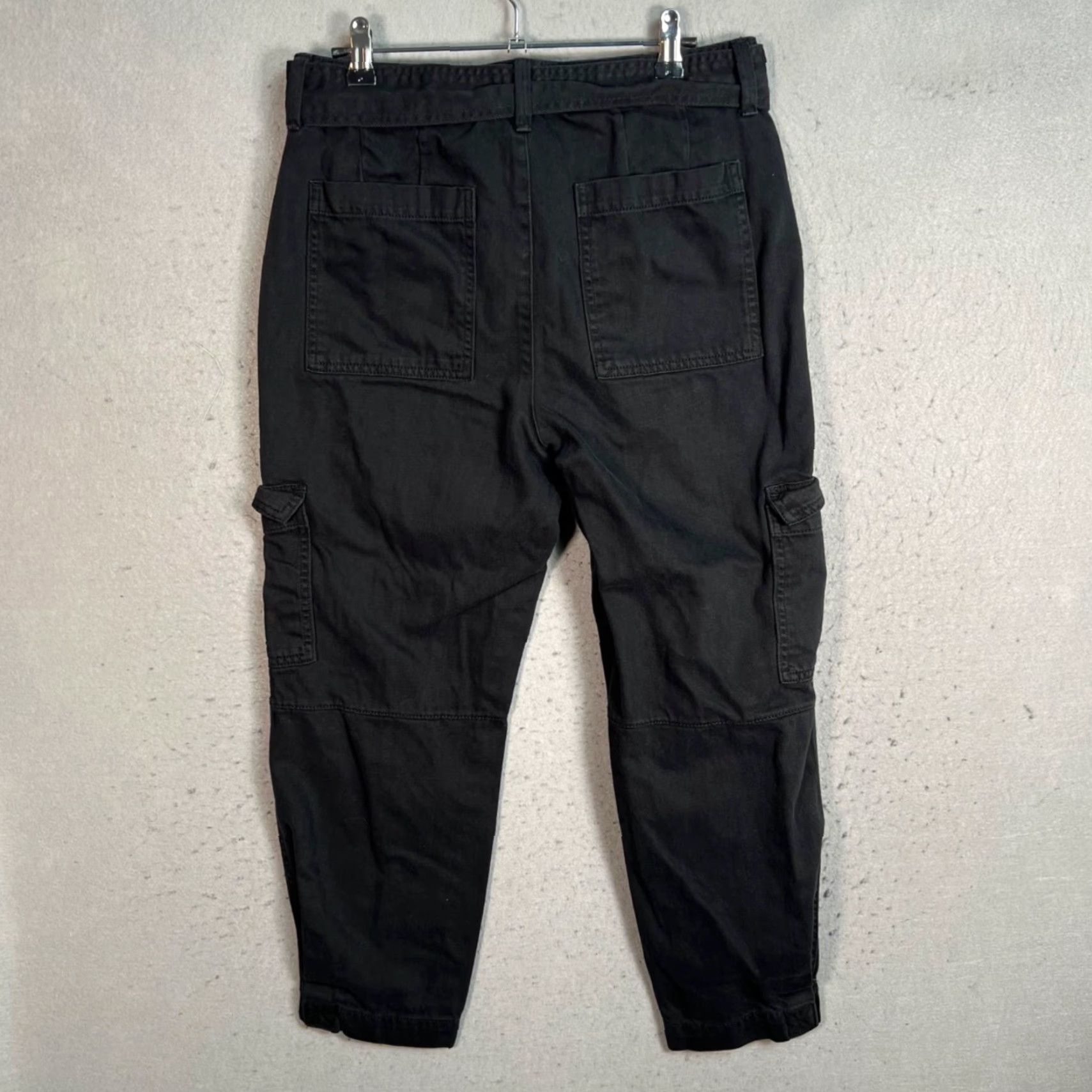 Banana Republic Banana Republic Womens 4 Black Belted Cargo Pants Cotton Casual D-Ring Belt Modern Tapered Inseam 24in Size 27" / US 4 / IT 40 - 2 Thumbnail