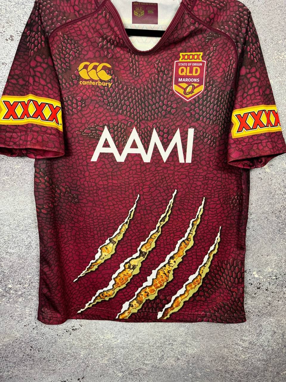 Canterbury of New Zealand QLD Maroons State Of Origin 2009 NRL Canterbury Jersey Size US L / EU 52-54 / 3 - 5 Thumbnail