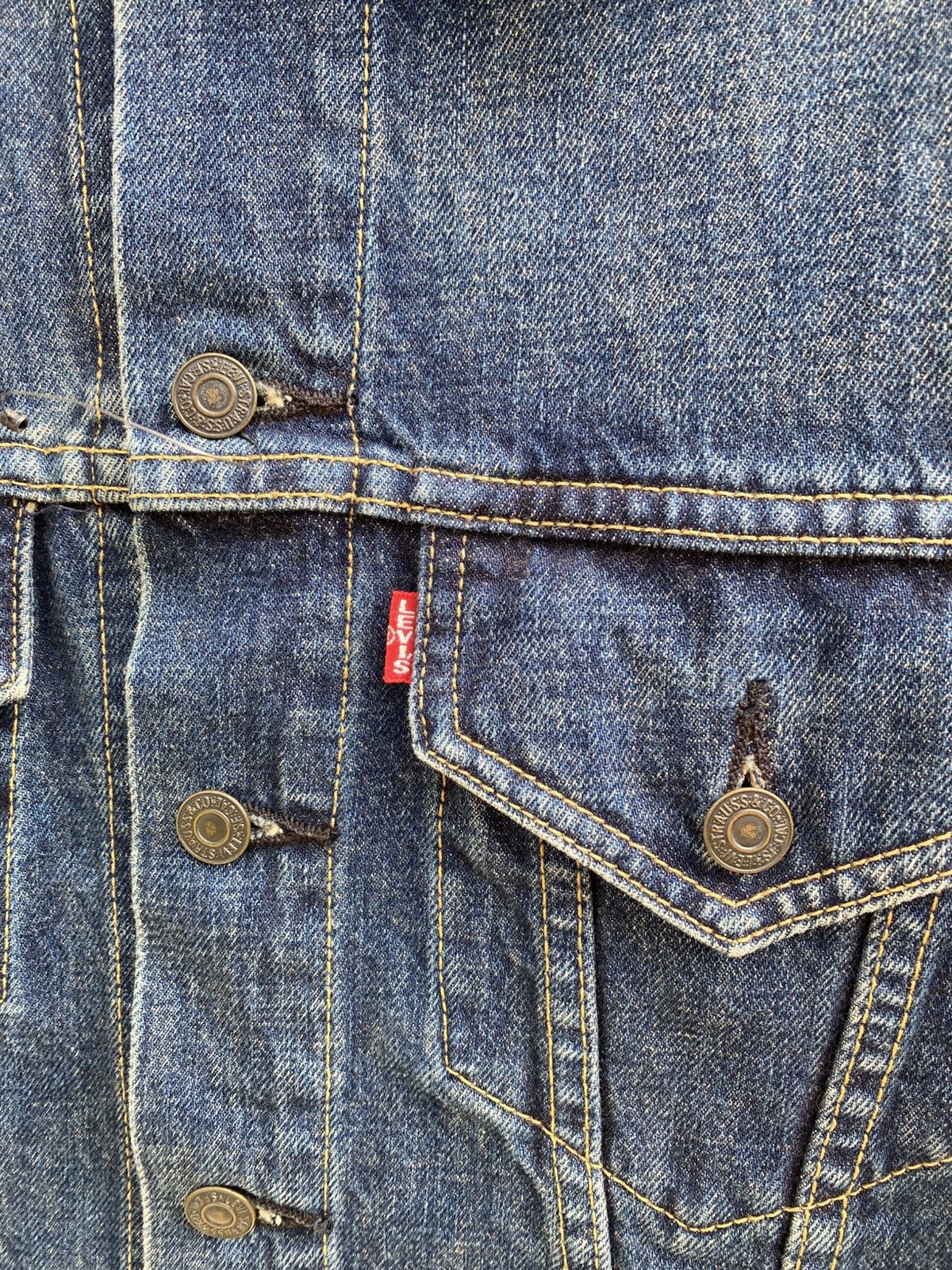 Levi's × Levi's Vintage Clothing × Vintage size 38 vintage levi's 557 big E trucker jacket denime Size US M / EU 48-50 / 2 - 3 Thumbnail
