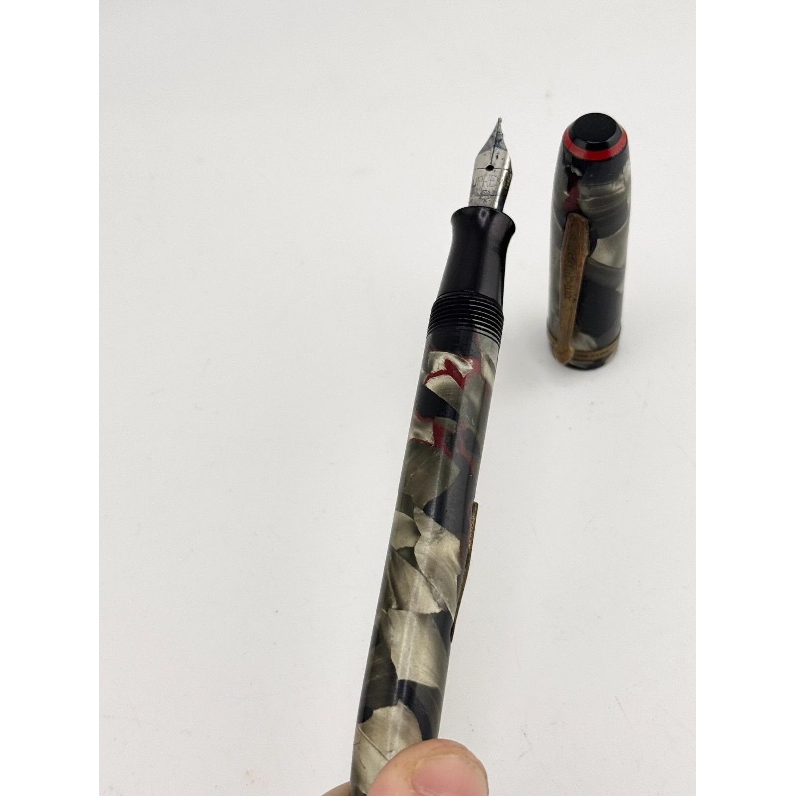 Vintage Vintage Used Wearever Supreme Fountain Pen Red Onyx Marble D Size ONE SIZE - 4 Thumbnail