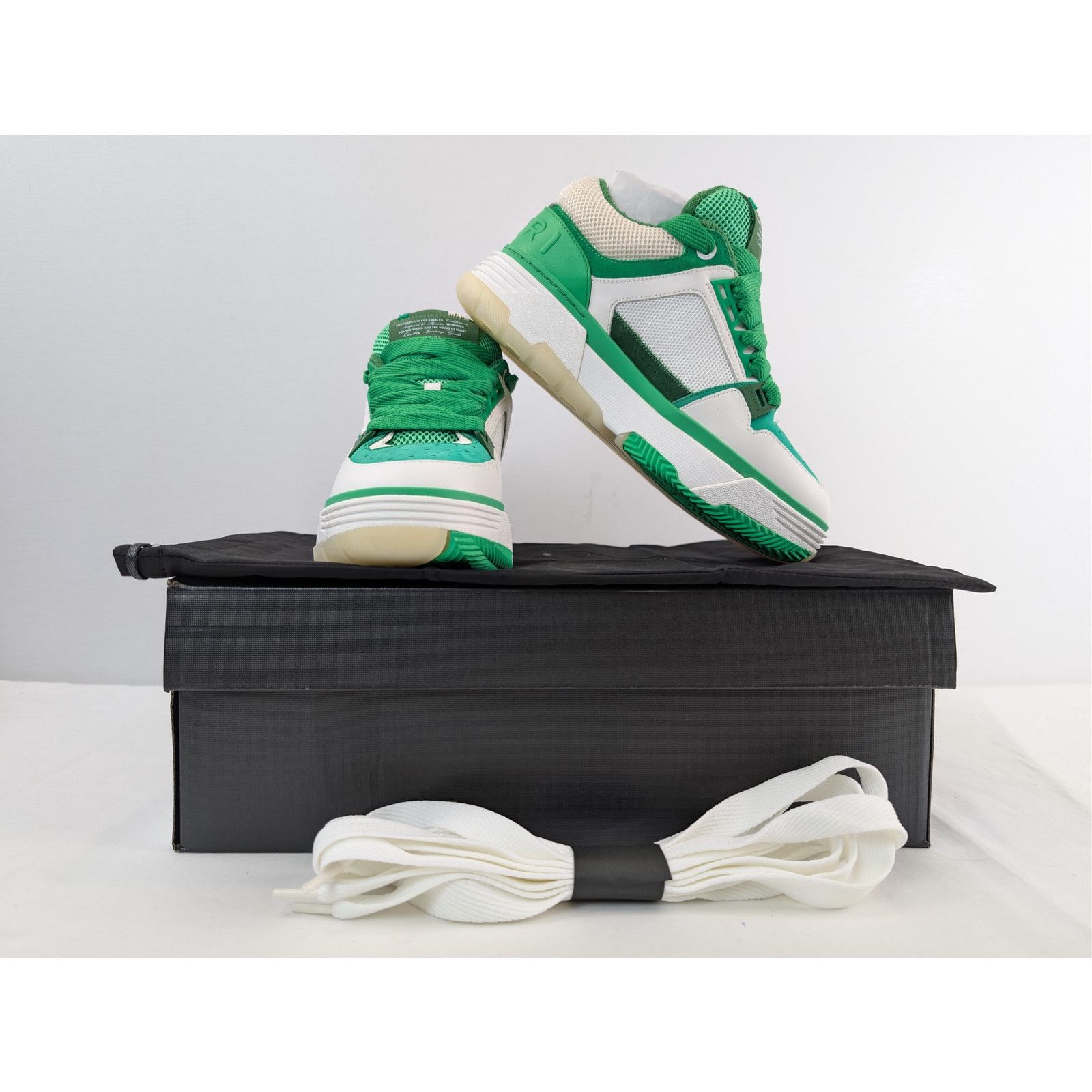 Amiri o1rshd1 MA-1 Low-Top Sneakers in White / Green Size US 11 / EU 44 - 19 Thumbnail