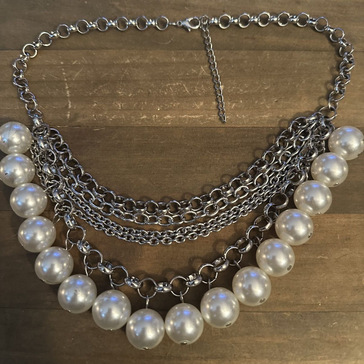 Other Silver multi strand layered chunky pearl dangle necklace Size ONE SIZE - 2 Thumbnail