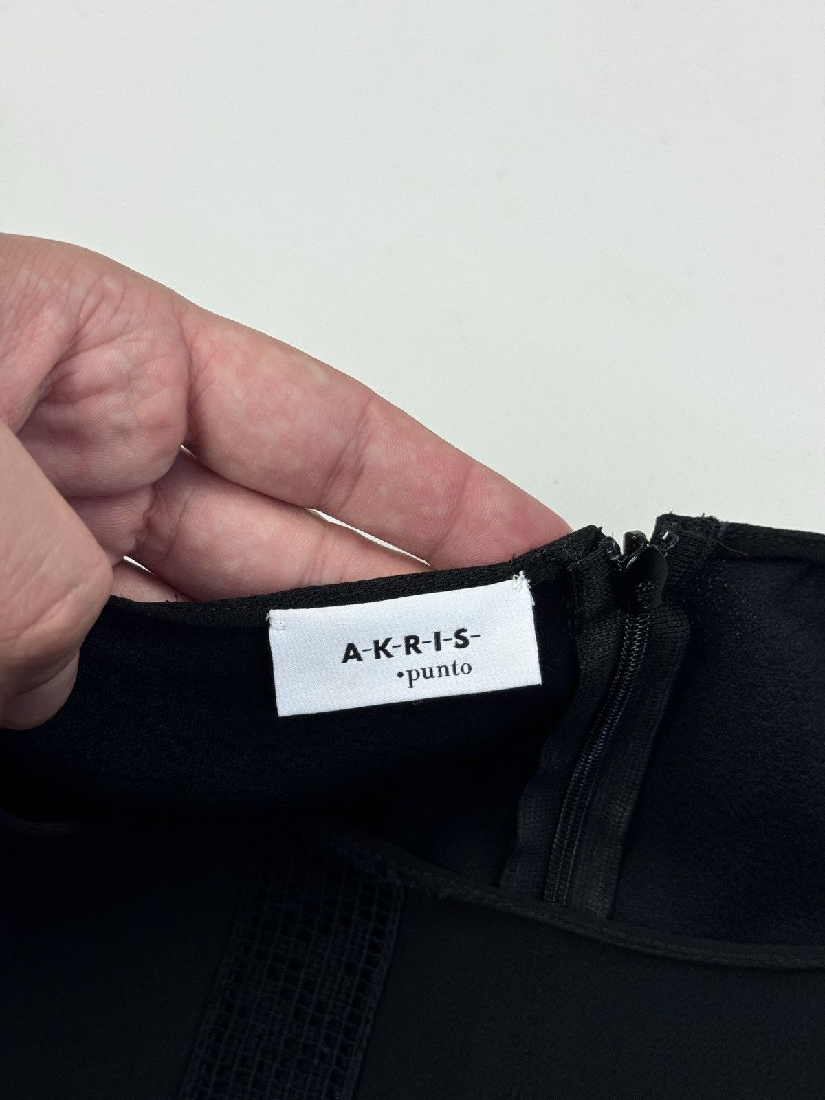 Akris × Designer AKRIS Punto Black Mesh Lace York Sleeveless Blouse Top Tank Size M / US 6-8 / IT 42-44 - 21 Thumbnail