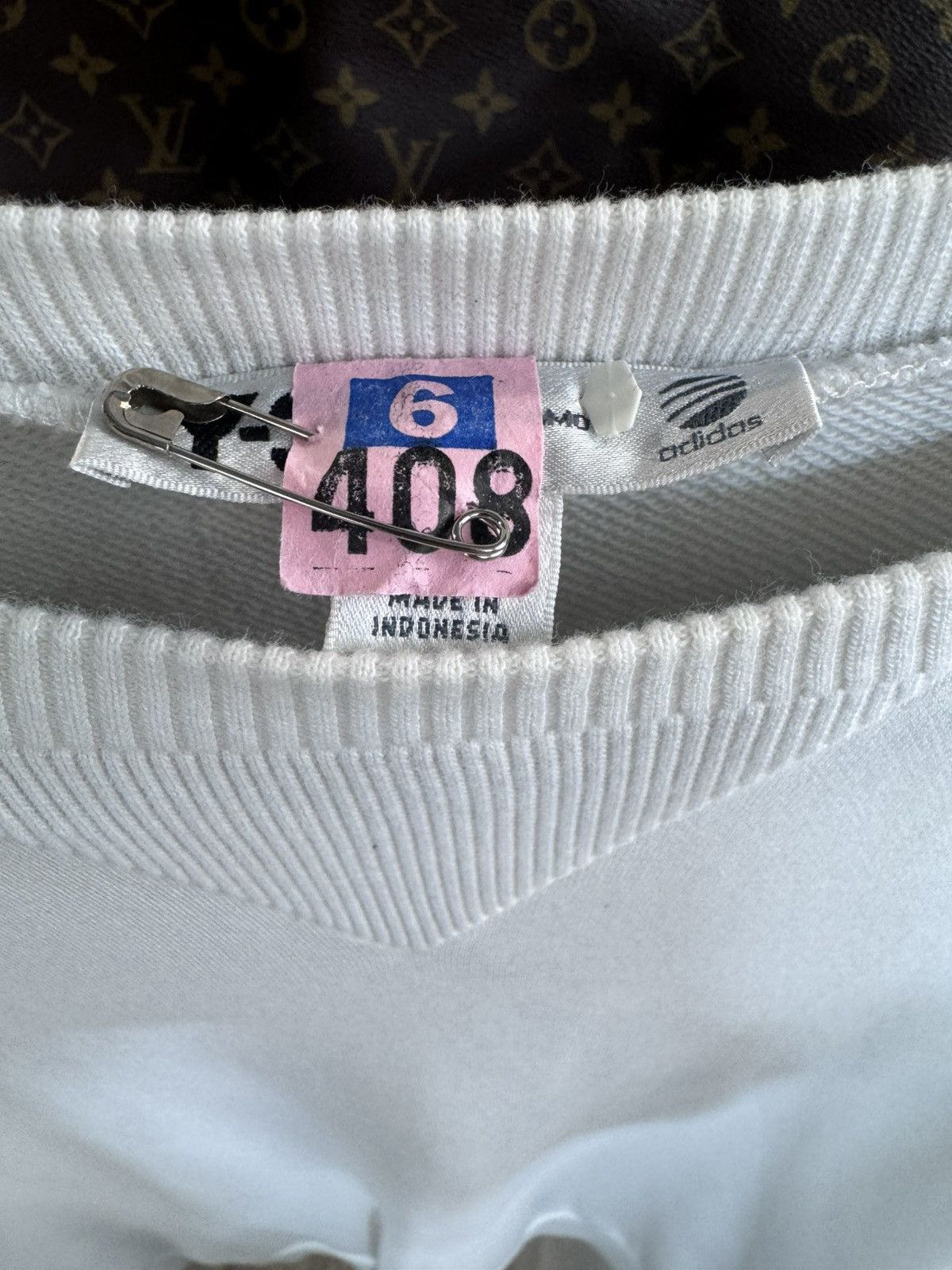Adidas × Y-3 Original Owner Y-3 - 2011 big logo Y-3 XL Size US XL / EU 56 / 4 - 11 Thumbnail