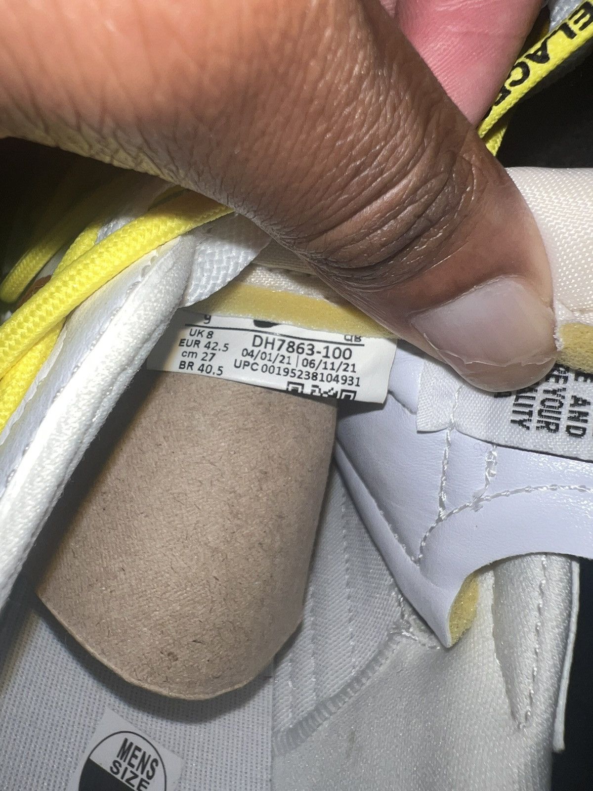Nike × Off-White Off-White x Nike Blazer Low “University Red” Size US 9 / EU 42 - 9 Thumbnail
