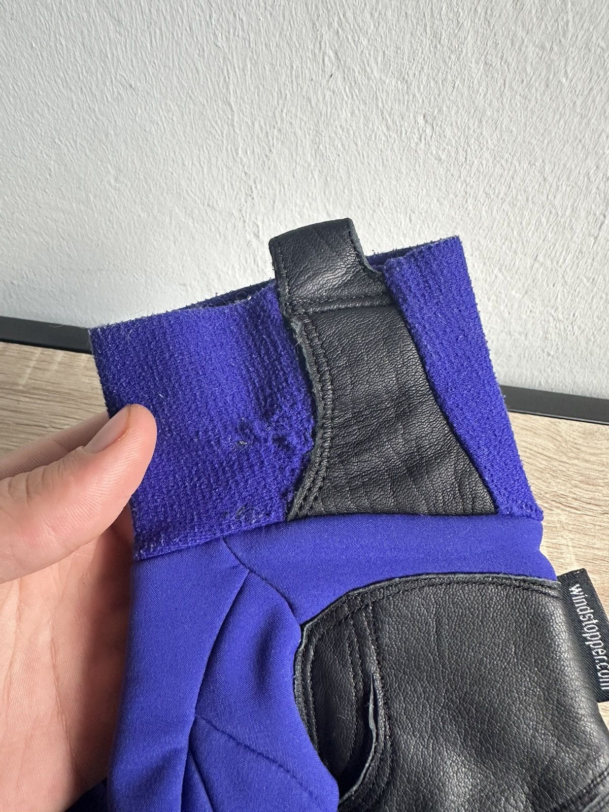 Arc'teryx Arzteryx Gloves Size 32 - 4 Thumbnail