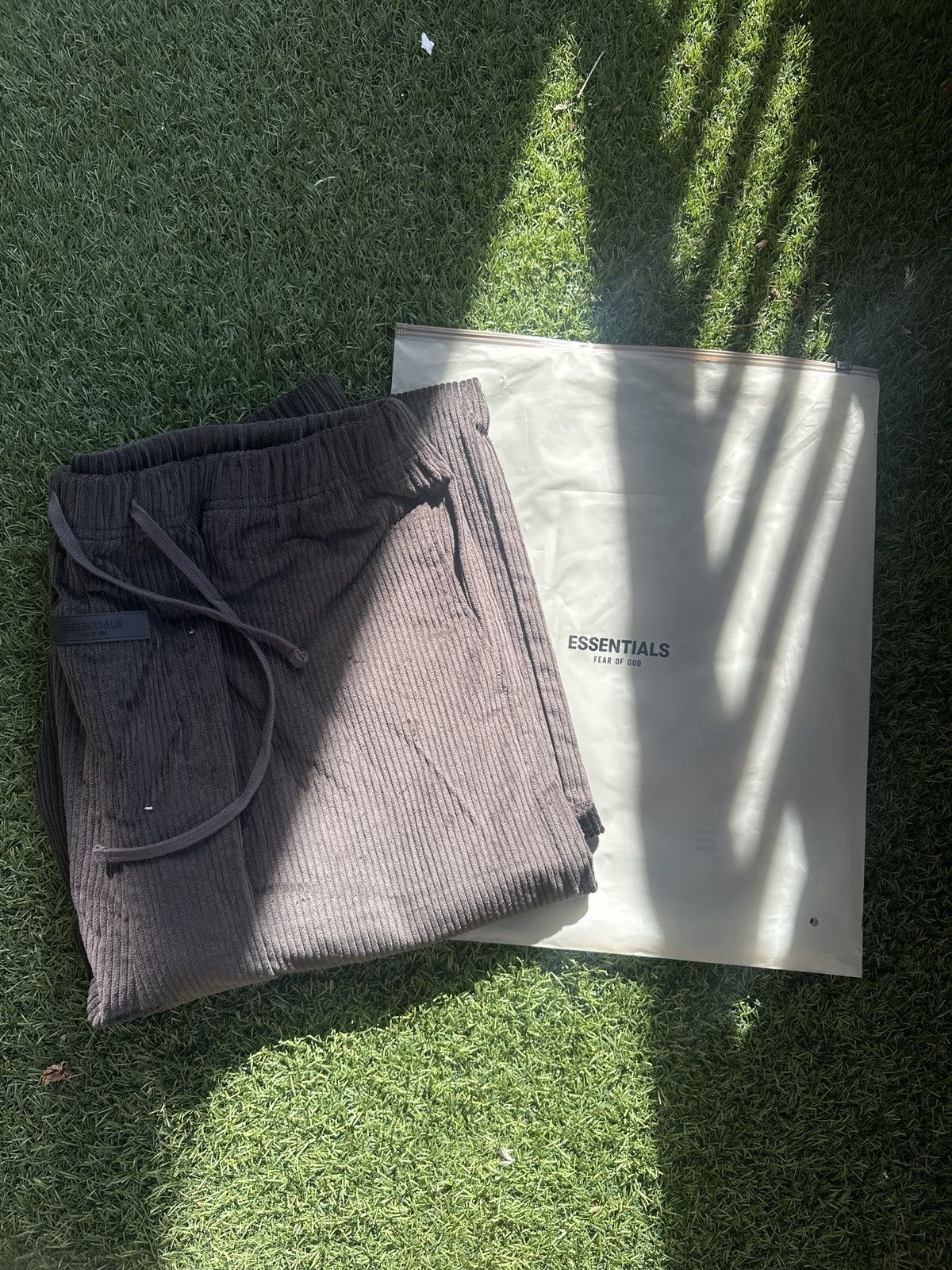 Fear of God FEAR OF GOD ESSENTIALS WOMEN'S RELAXED CORDUROY TROUSER Size 40" / US 18 - 1 Thumbnail