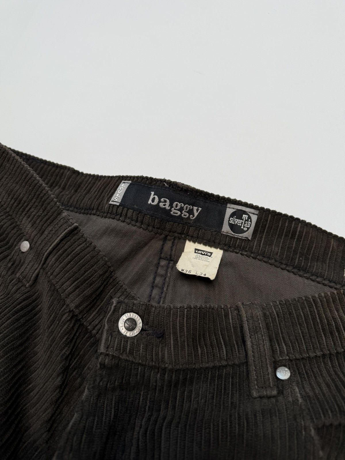 Levi's Vintage 90s Silvertab Baggy Black Corduroy Size US 36 / EU 52 - 4 Thumbnail