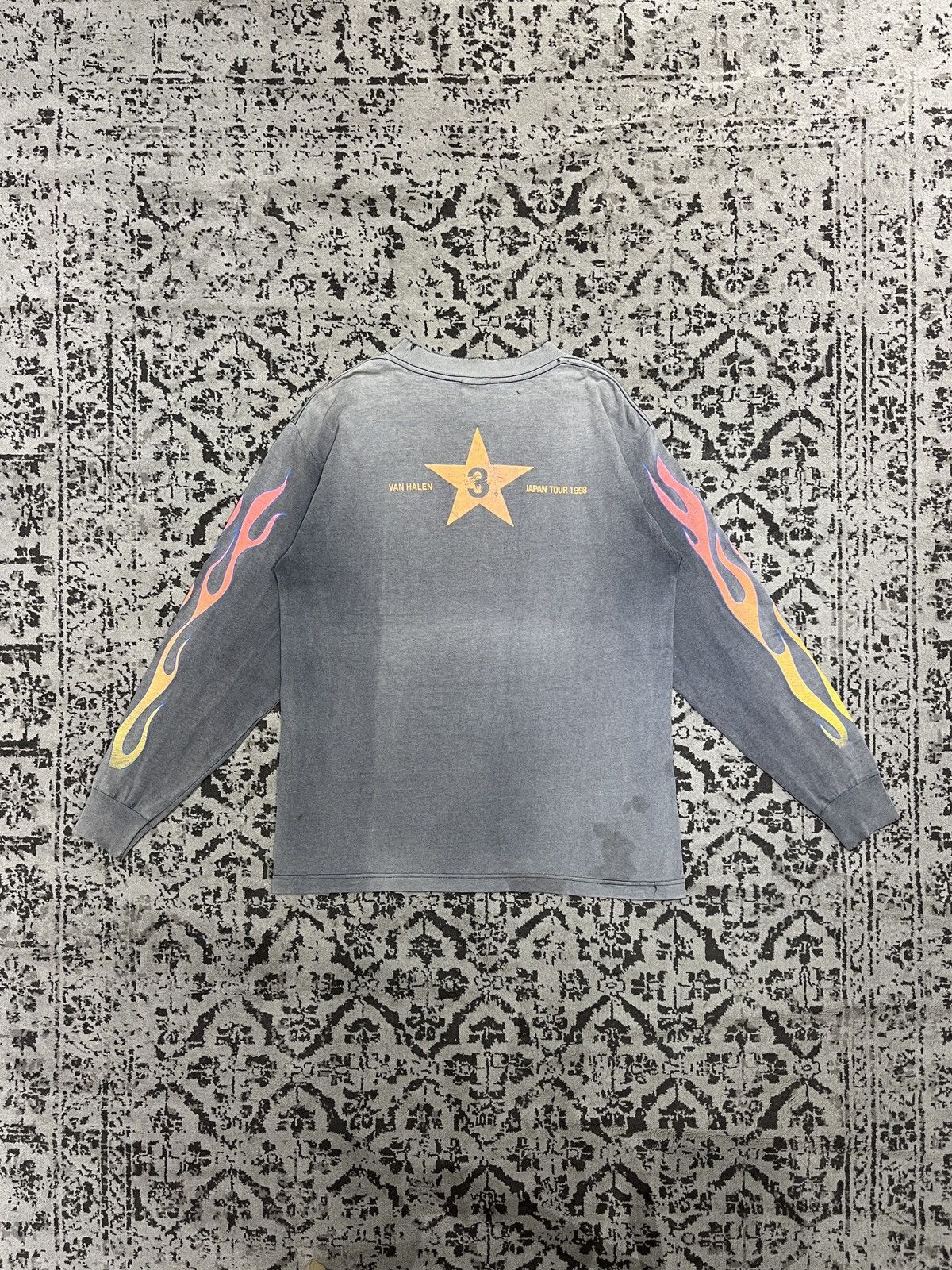 Band Tees × Vintage Vintage Van Halen 1993 Japan Tour Flames Size US M / EU 48-50 / 2 - 2 Thumbnail