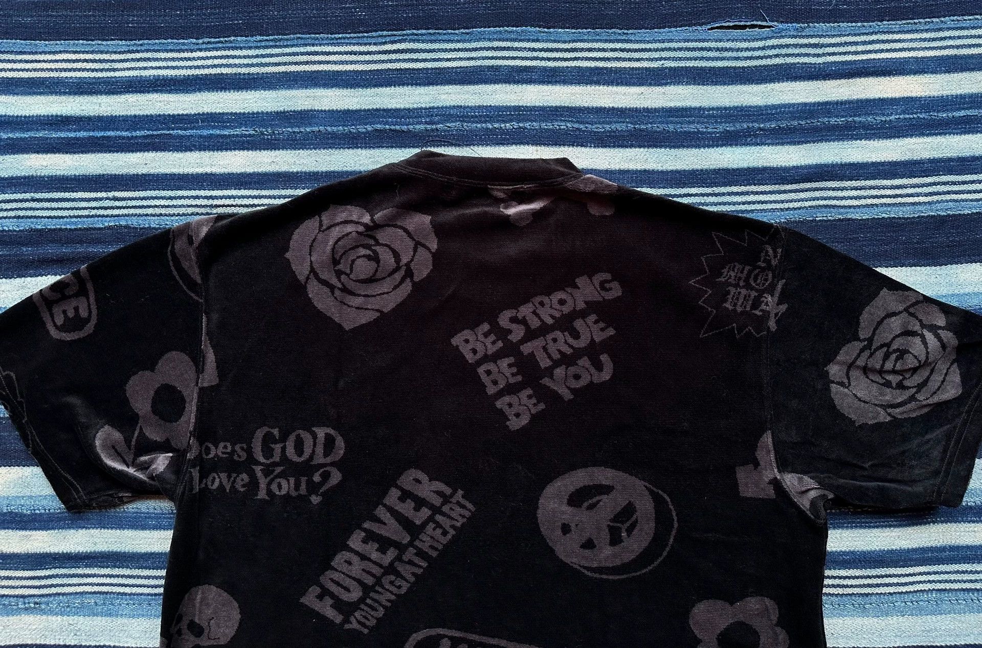 Mastermind Japan MMJ 23SS Velvet Slogan Skull Crewneck Short Sleeve Tee L Size US L / EU 52-54 / 3 - 4 Thumbnail
