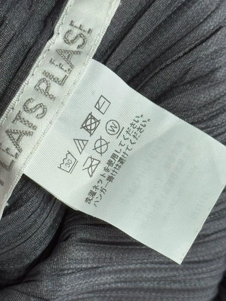 Issey Miyake Issey Miyake size:3 Carbon grey dress Size S / US 4 / IT 40 - 3 Thumbnail